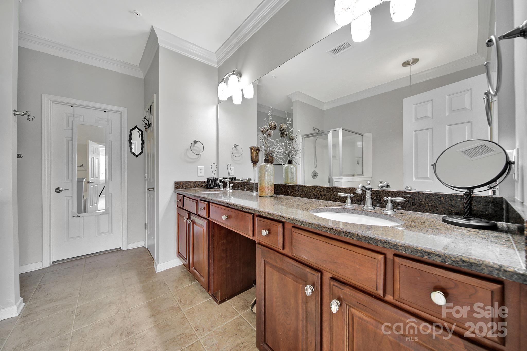 Lake Shore On Lake Wylie - Residential