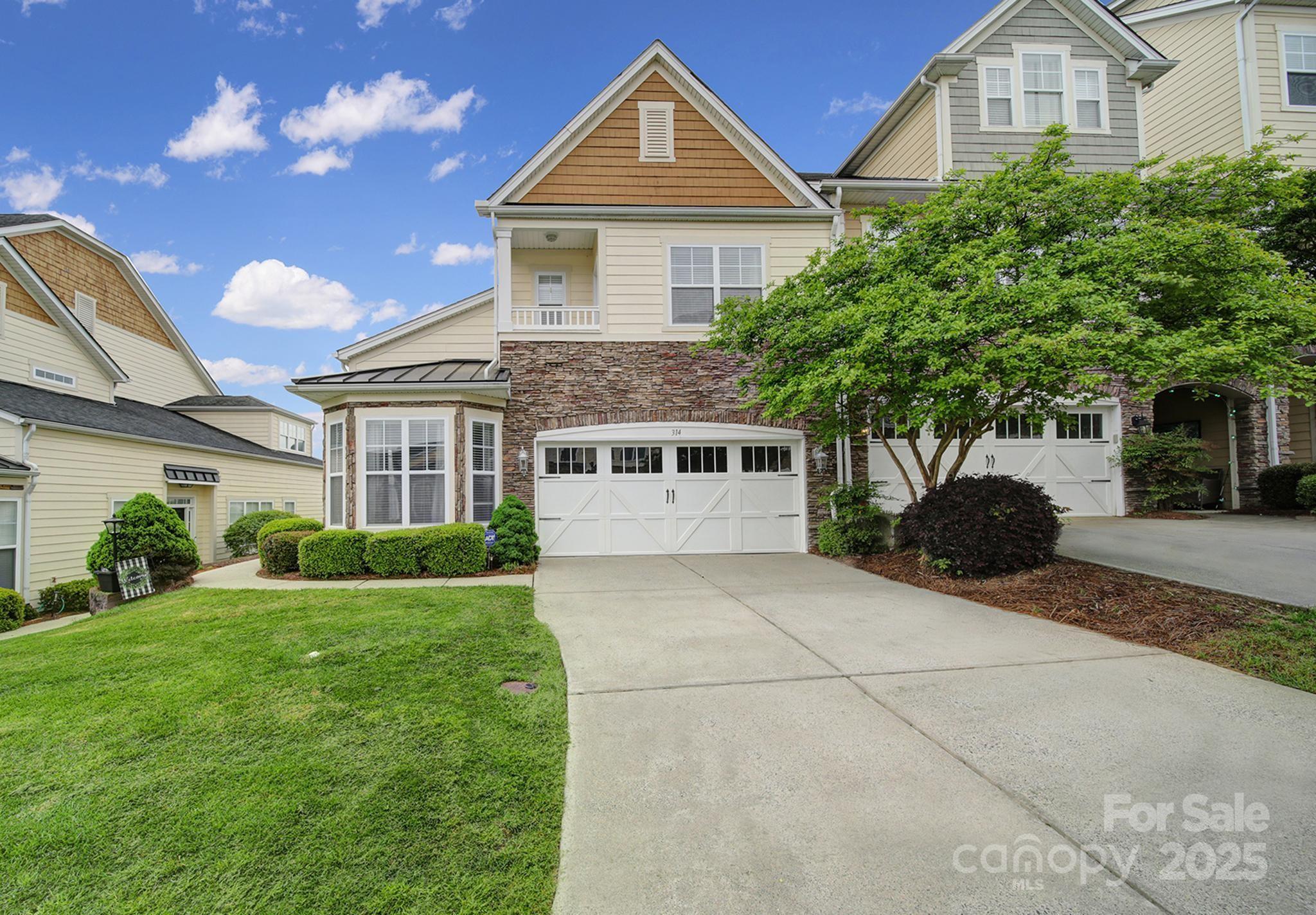 Lake Shore On Lake Wylie - Residential