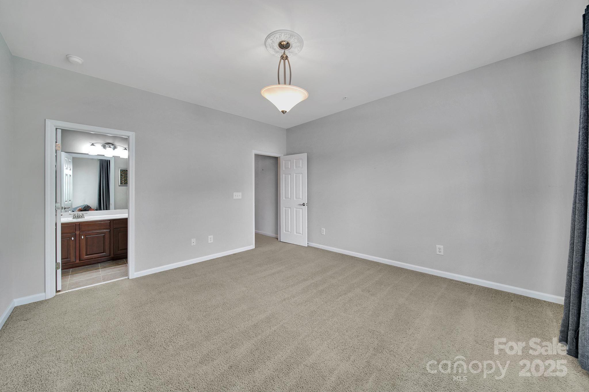 Lake Shore On Lake Wylie - Residential