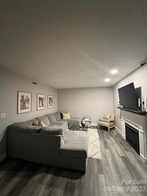 Colony Square - Residential