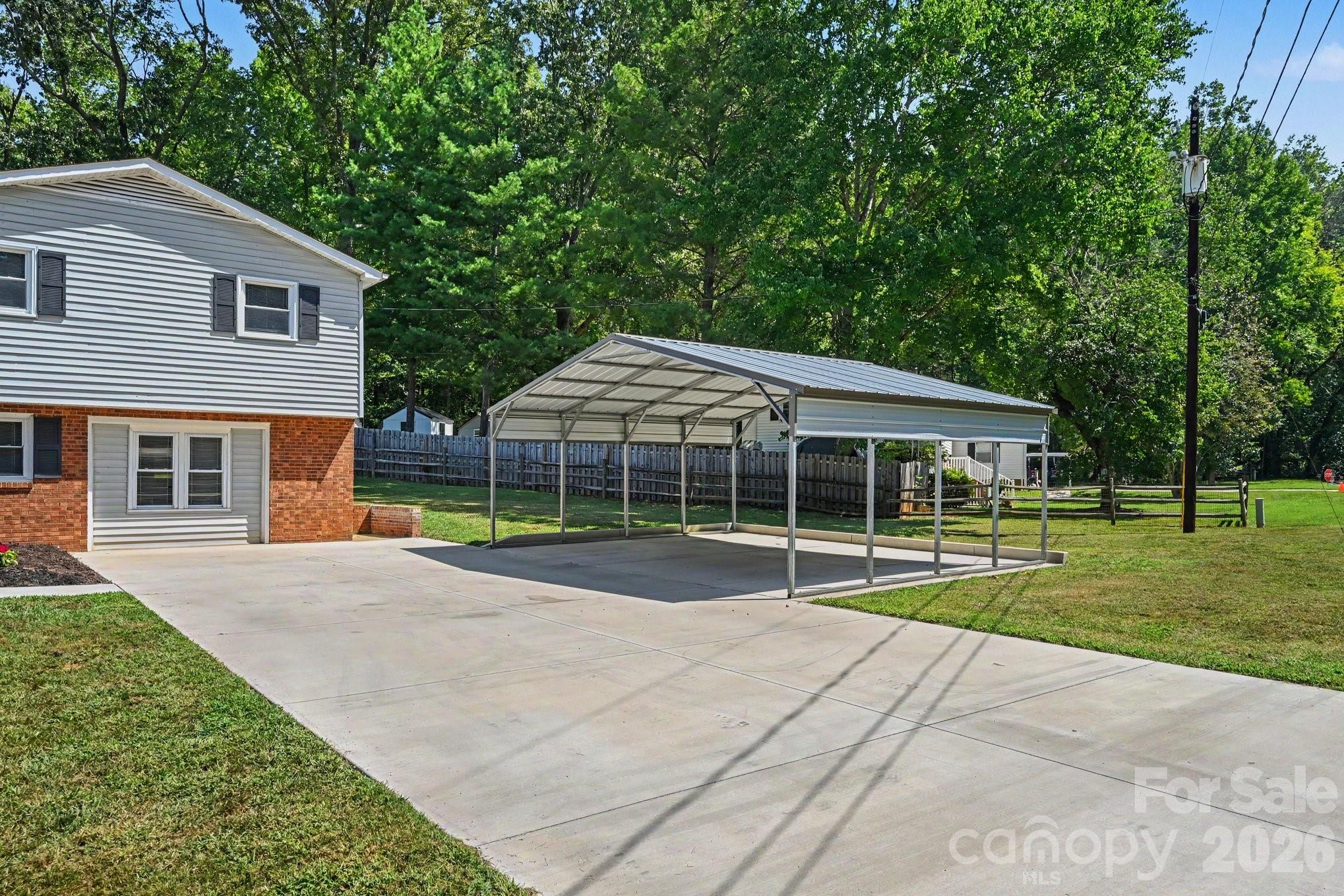398 W Hillside Drive