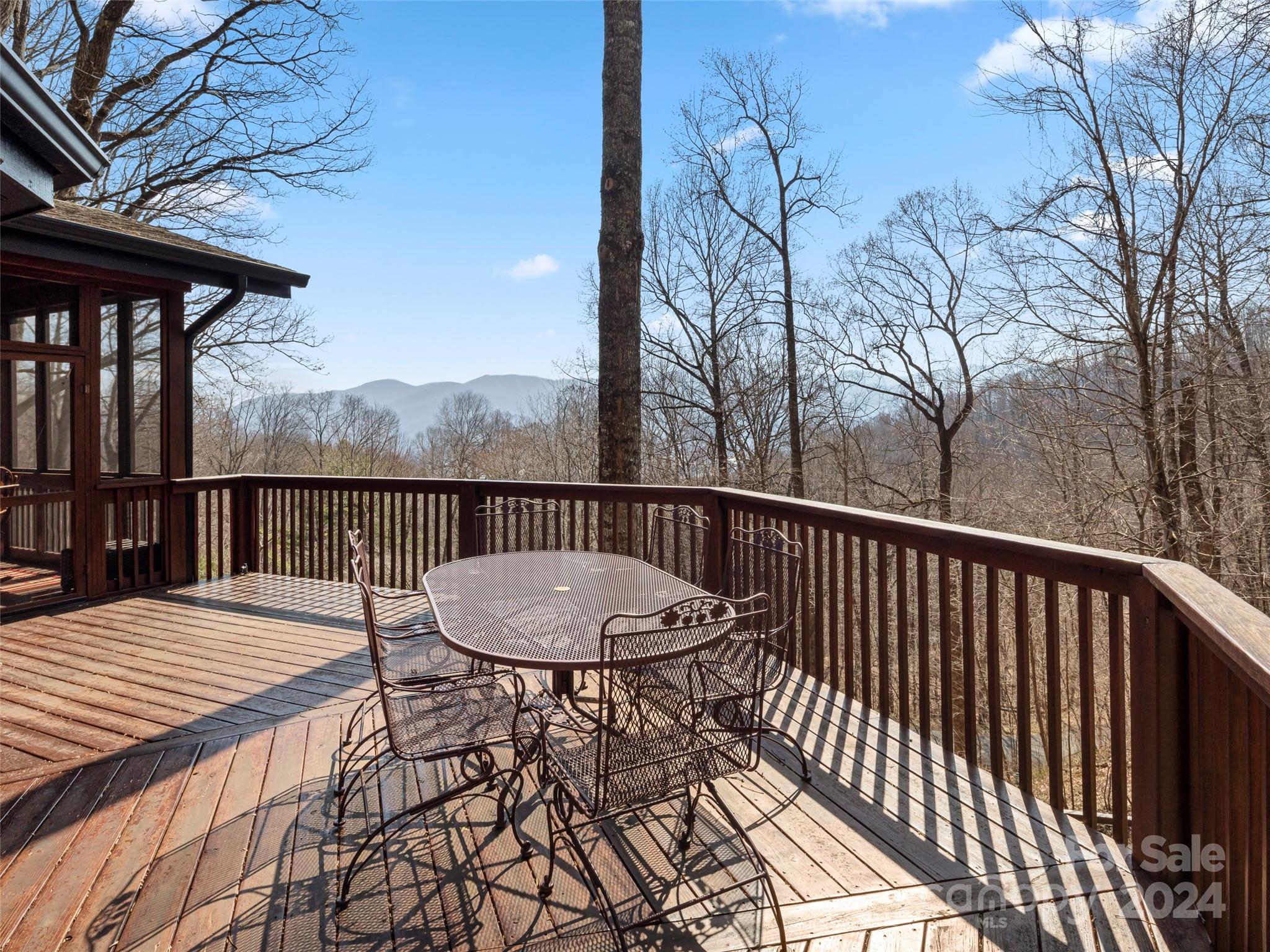 Laurel Ridge Country Club - Residential