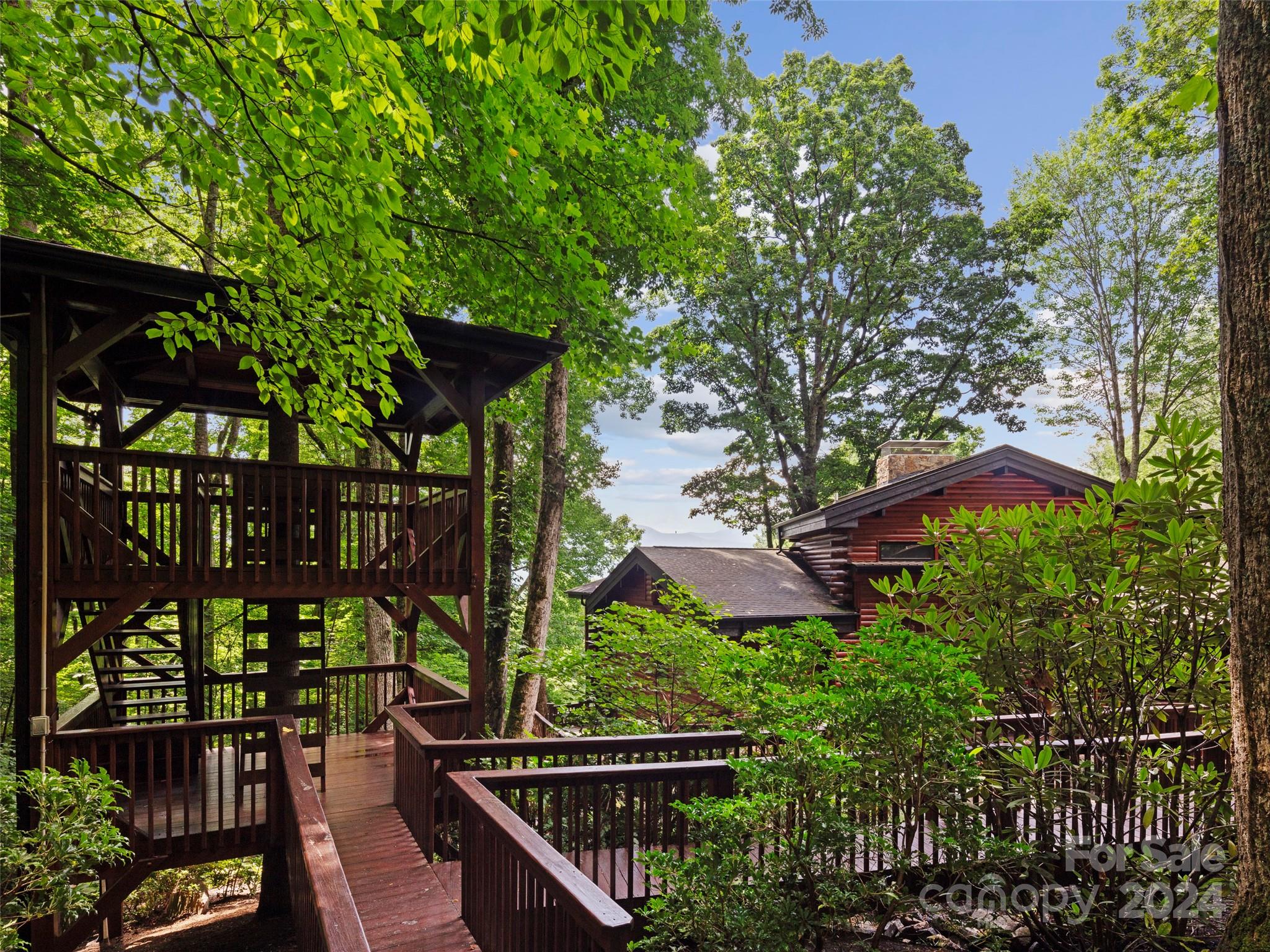 Laurel Ridge Country Club - Residential