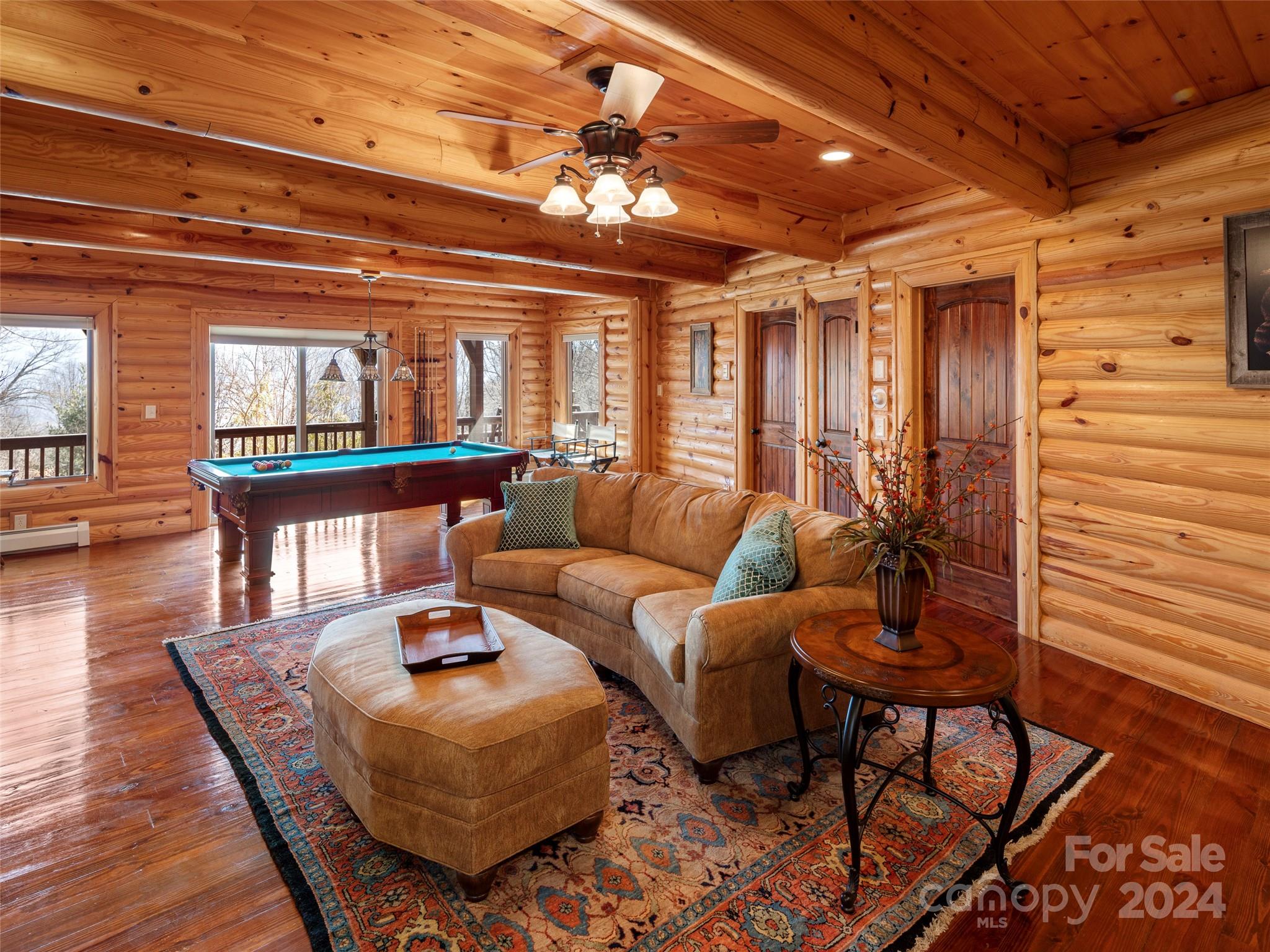 Laurel Ridge Country Club - Residential