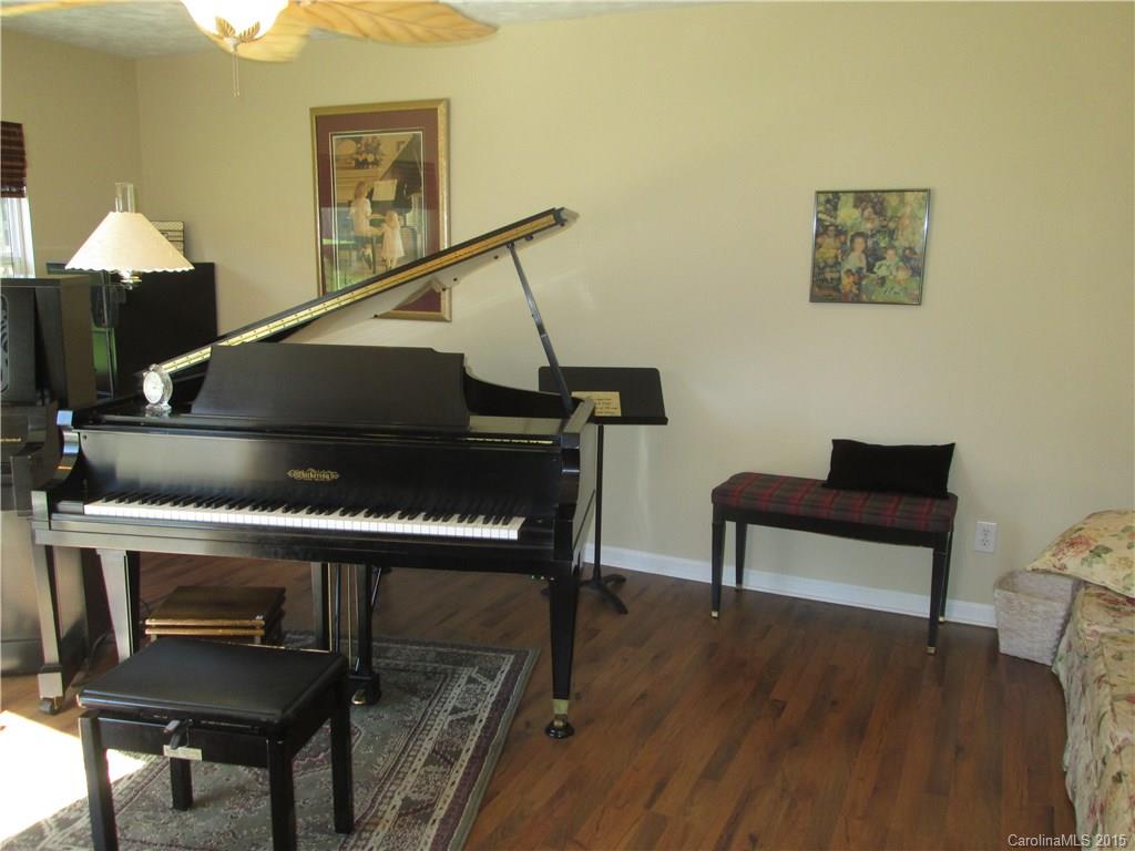 Henderson Park - Residential