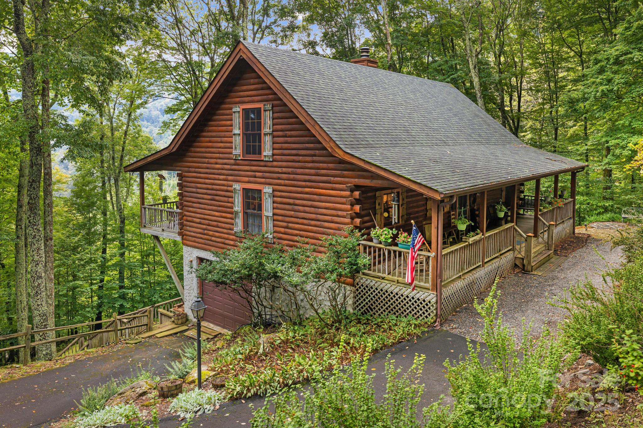 215 Goldenleaf Road