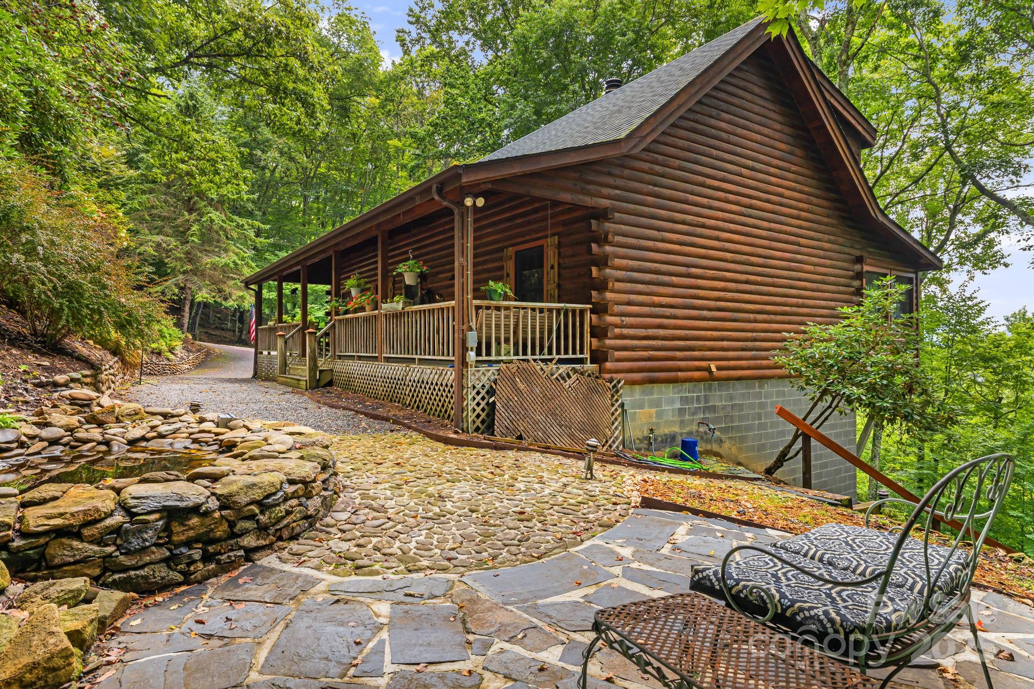 215 Goldenleaf Road