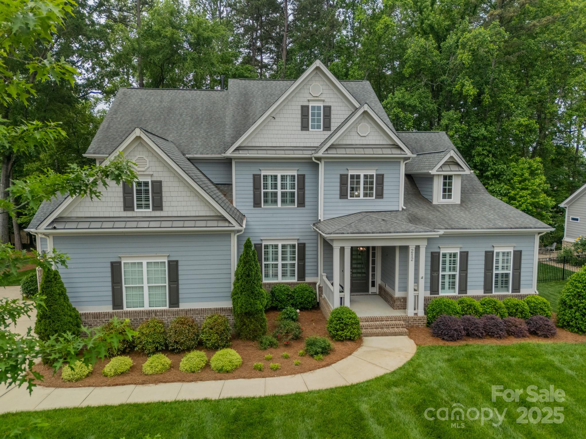 212 Seven Oaks Landing