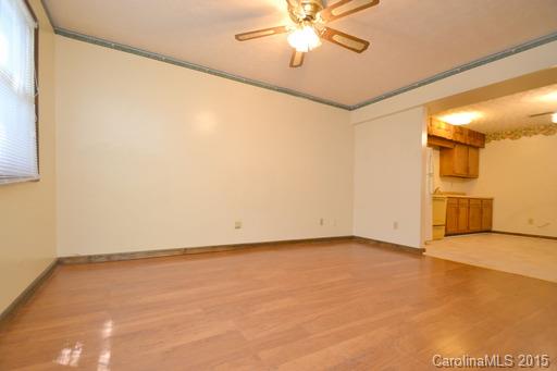 Royal Oaks - Residential Lease