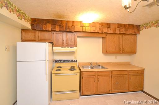 Royal Oaks - Residential Lease