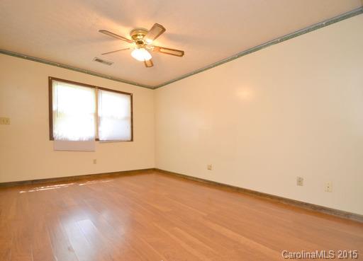 Royal Oaks - Residential Lease