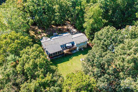 A home in Hickory