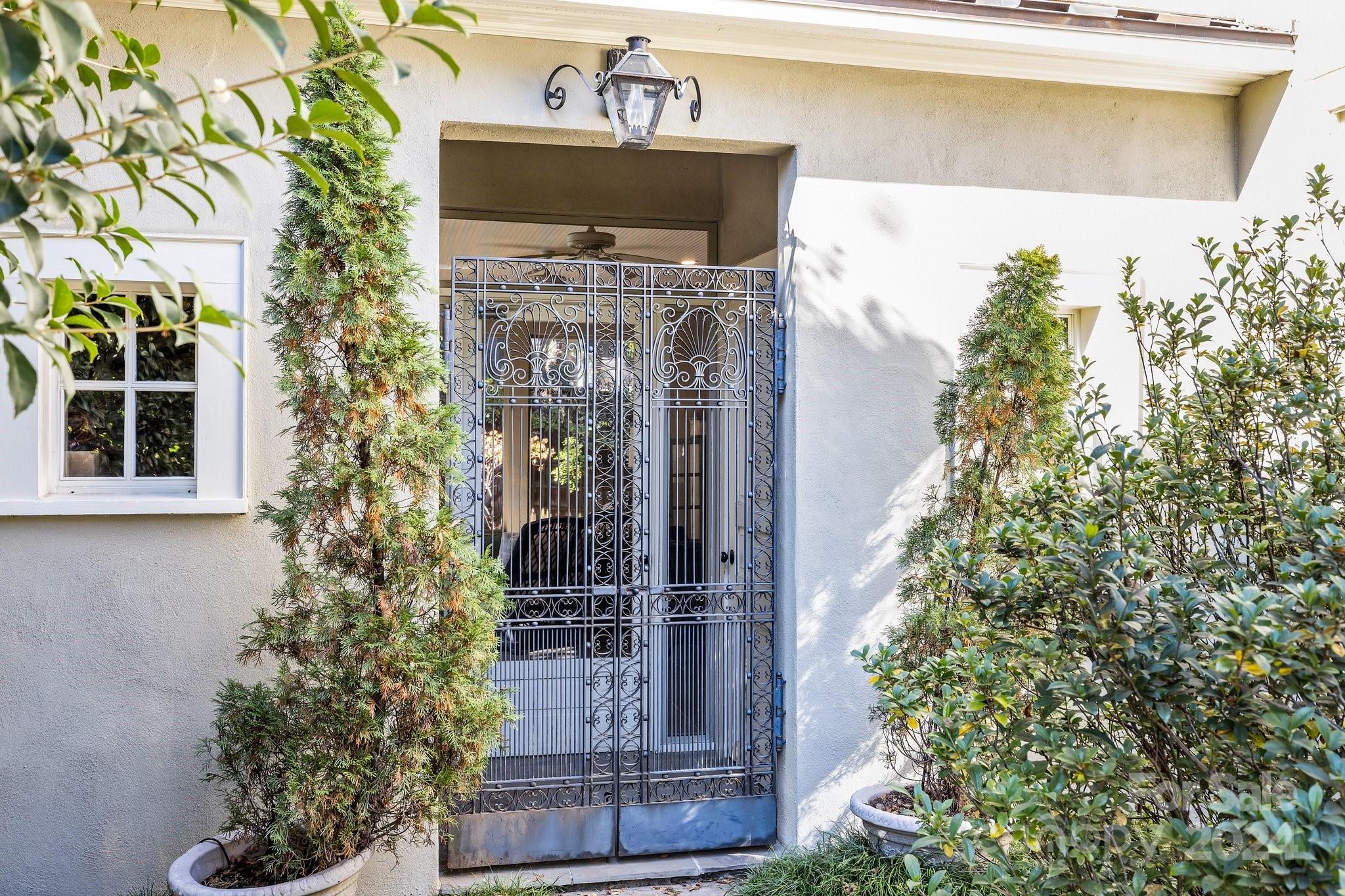 Myers Park - Residential