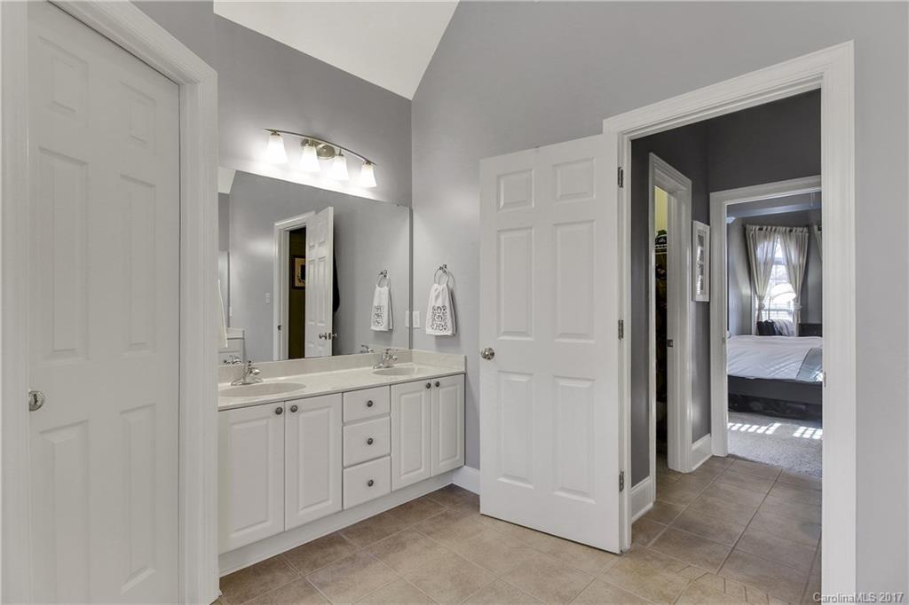 Vanderlakes - Residential