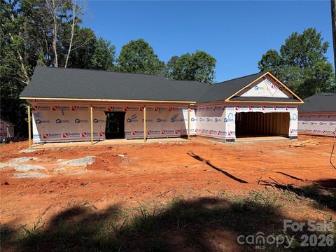 Photo of 618 Central Drive #1, Statesville, NC 28677 (MLS # 4382096)