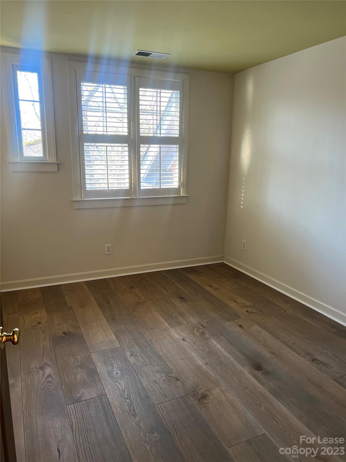 South Hill - Residential Lease