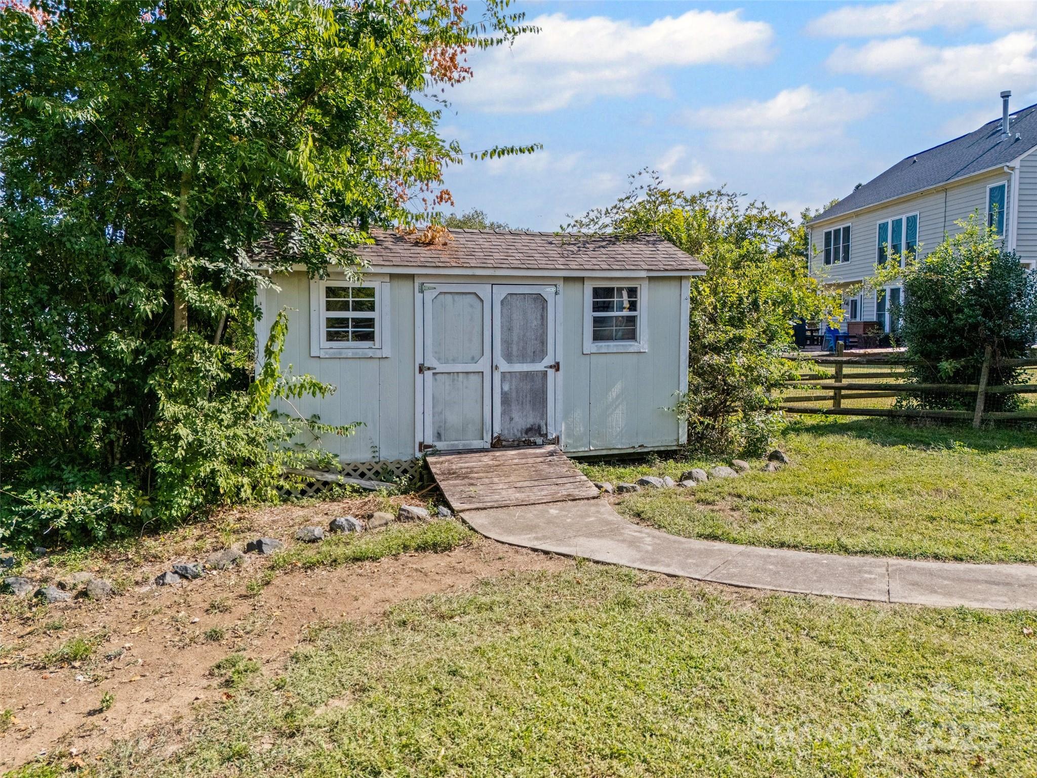 Rocky River Crossing - Residential