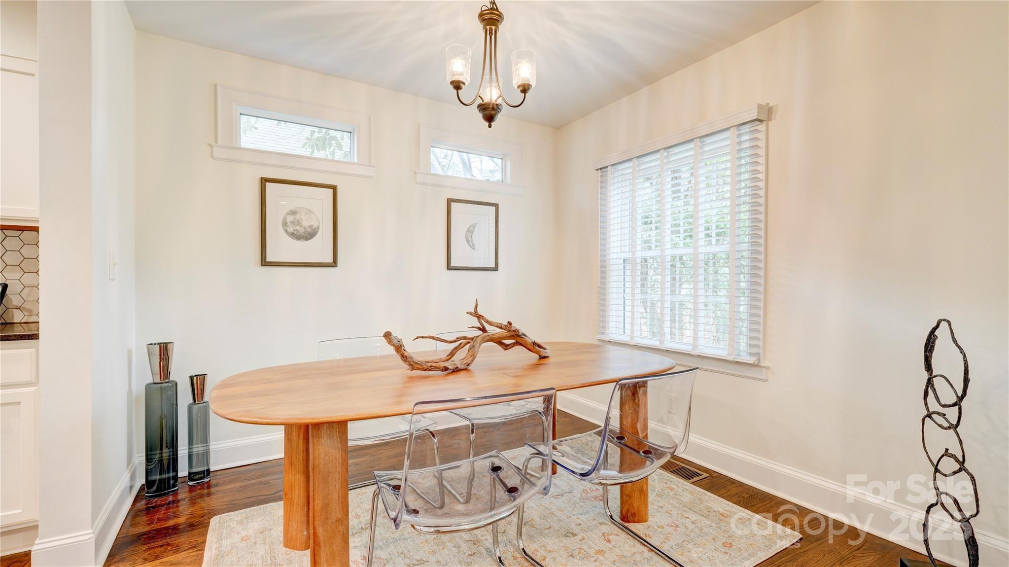 2304 Laburnum Avenue