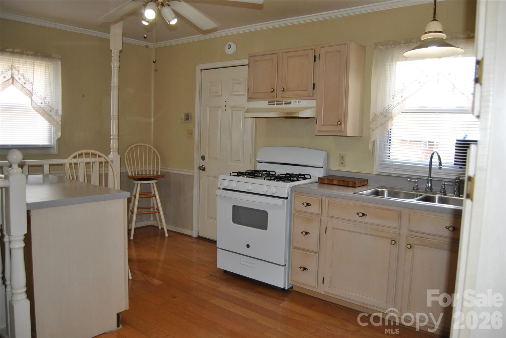 Oakcrest - Residential