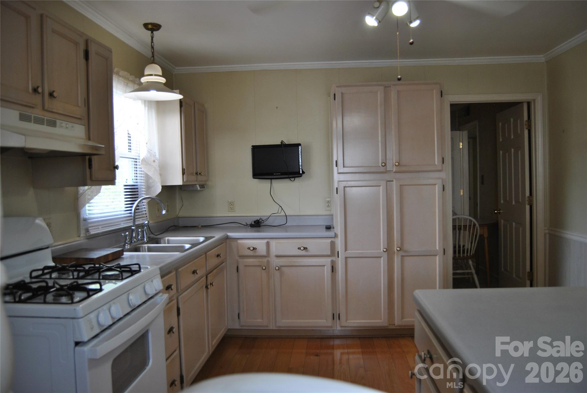 Oakcrest - Residential