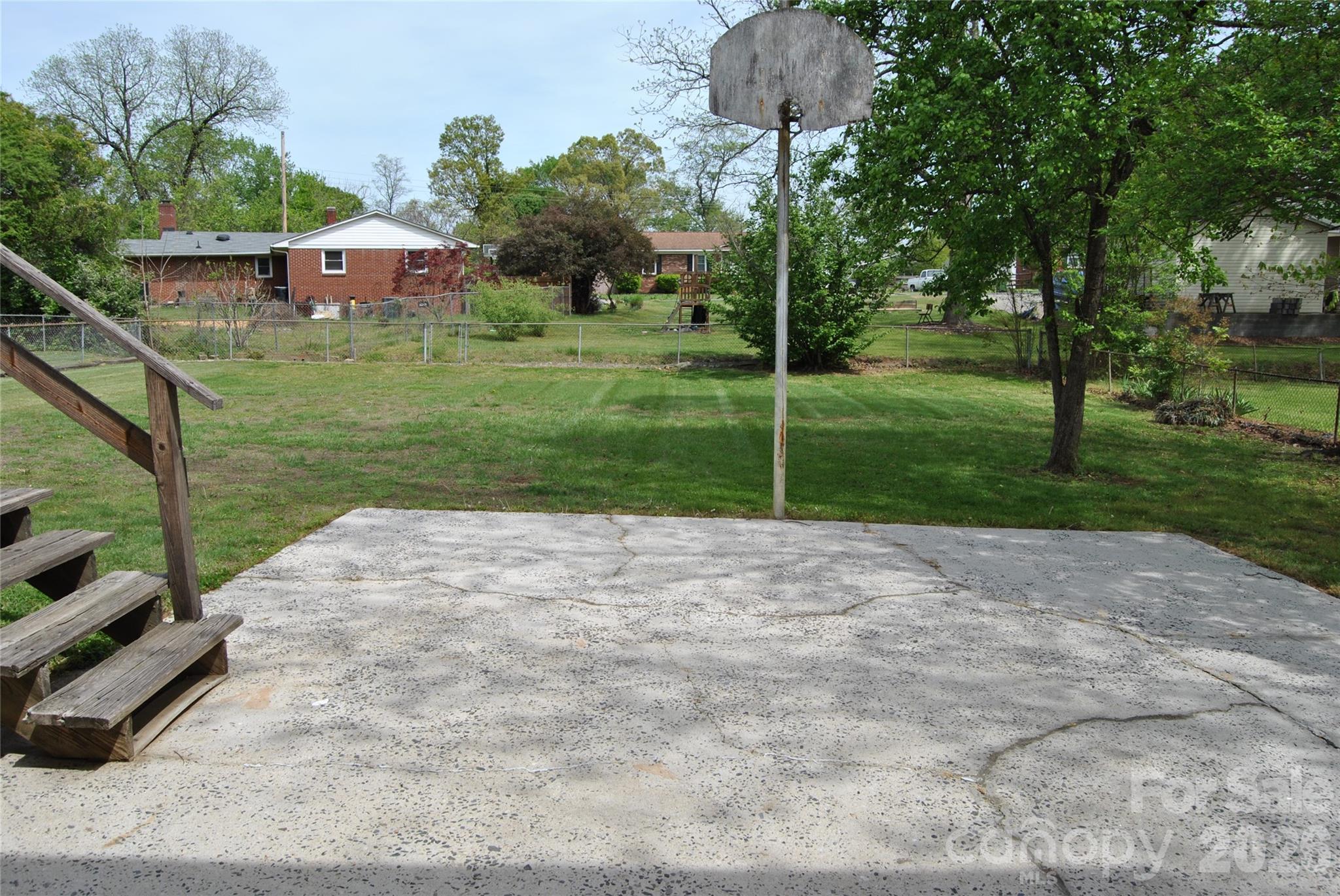 Oakcrest - Residential