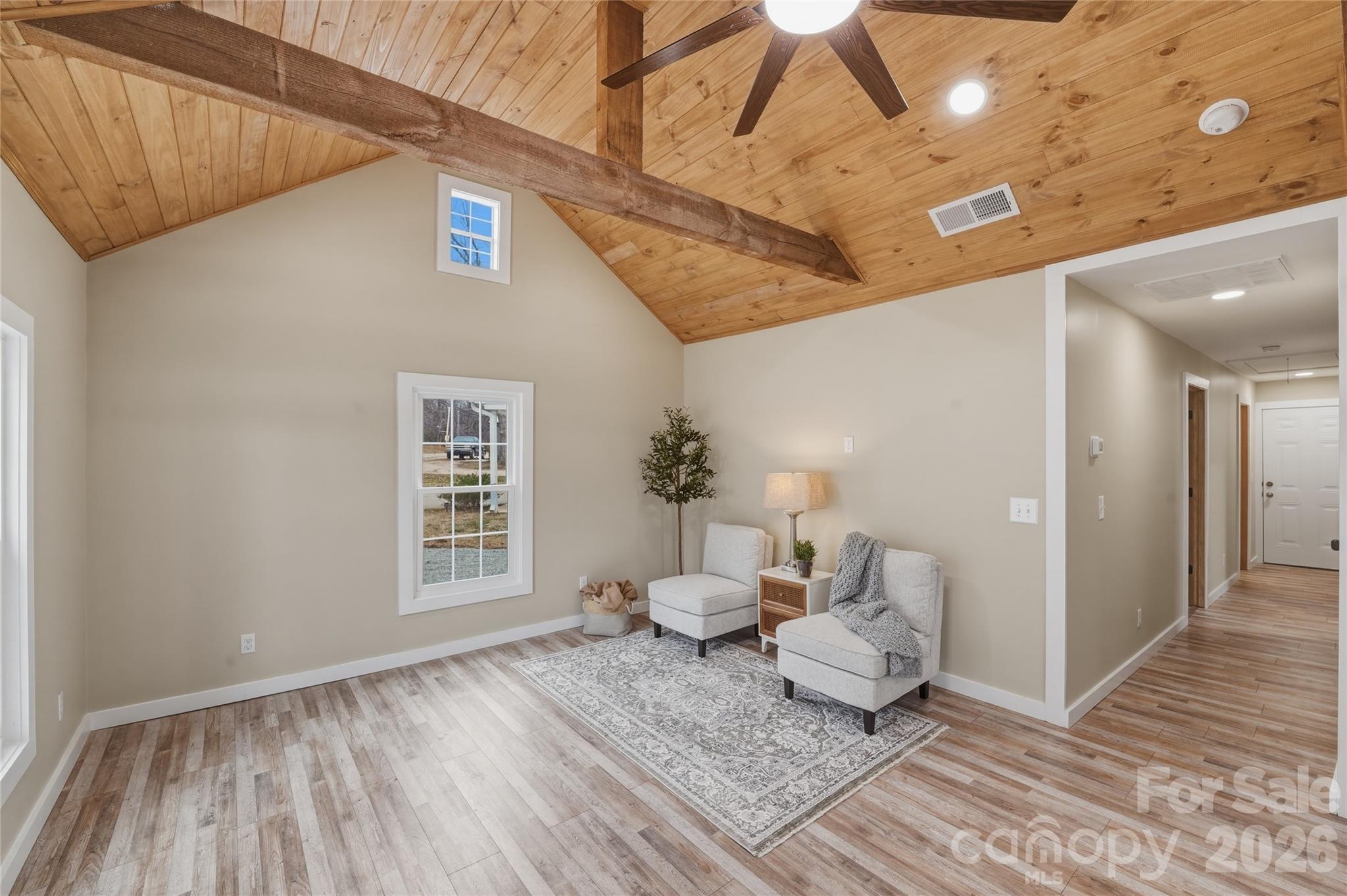 522 W Mclelland Avenue