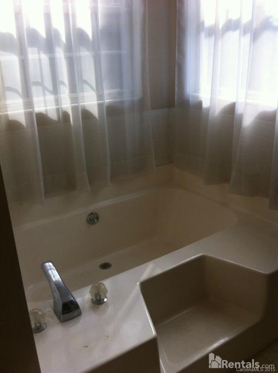 Steel Oaks - Residential Lease