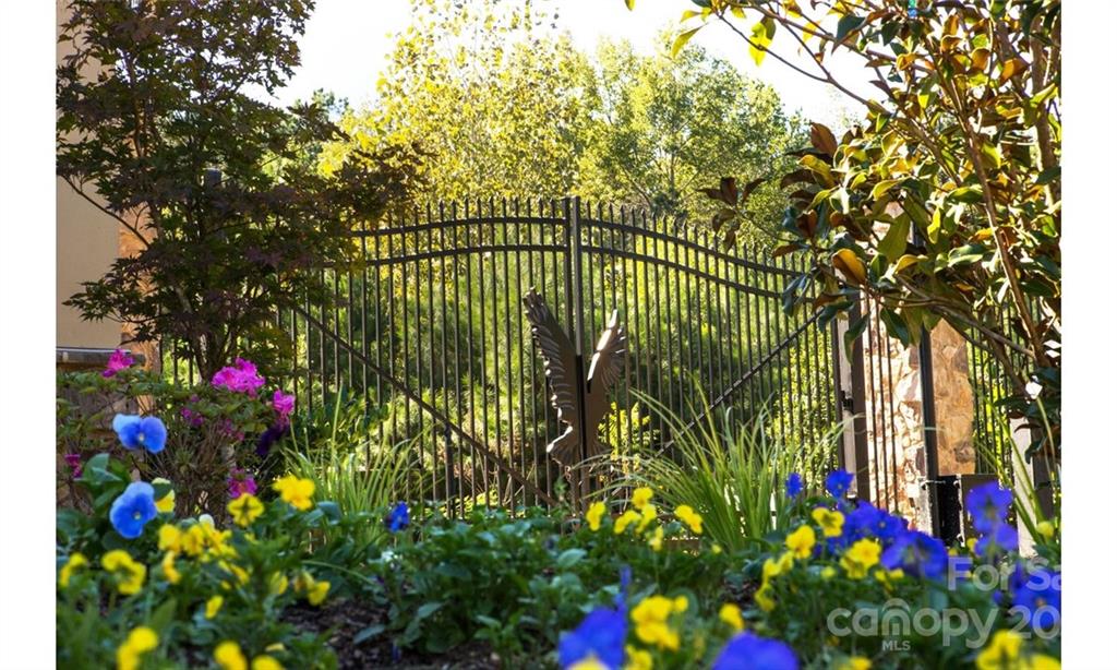 Riverchase Estates - Land