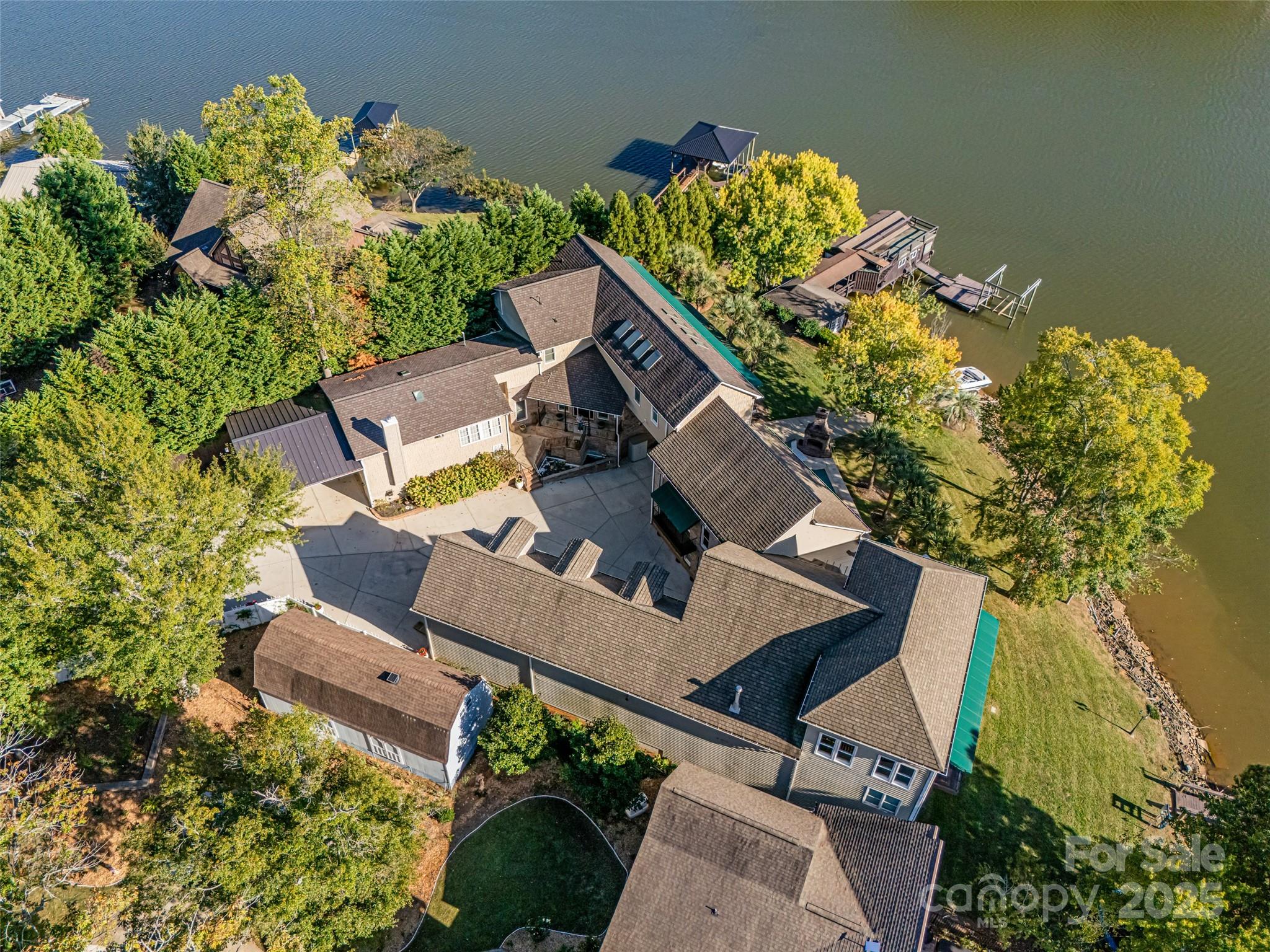 Riverfront - Residential