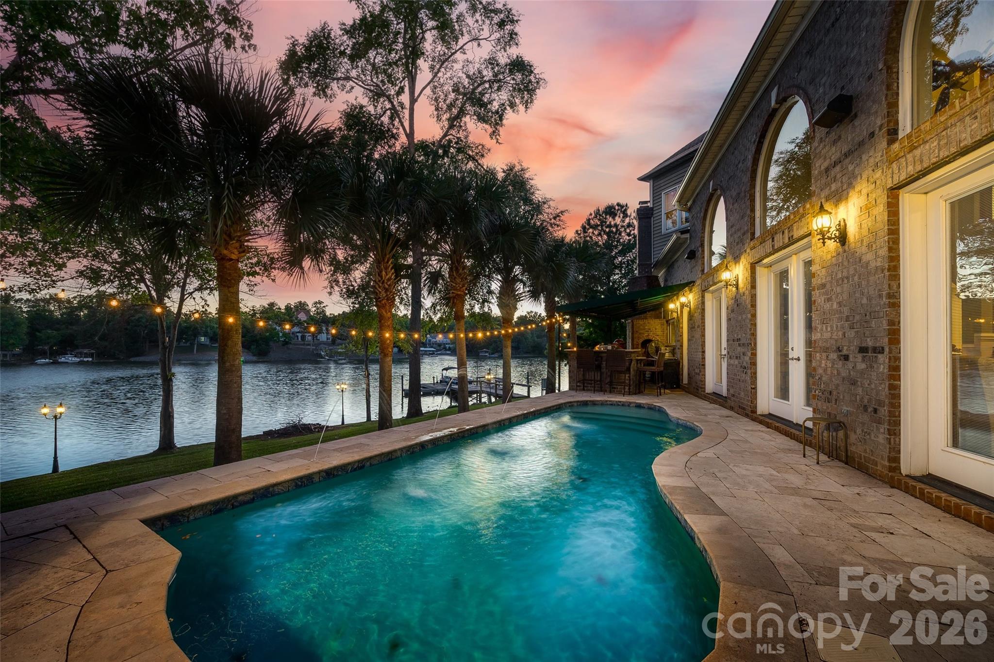 Riverfront - Residential