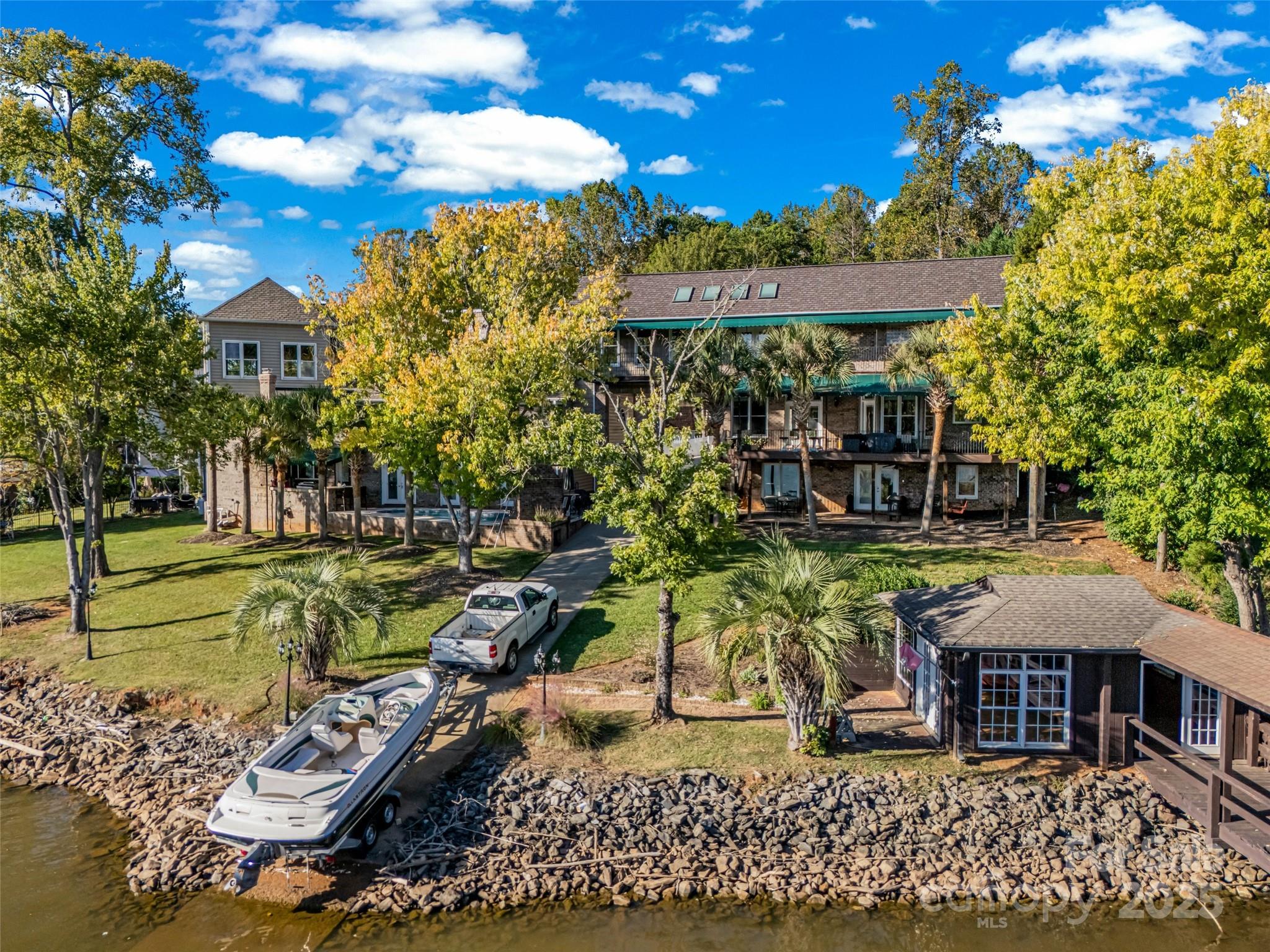 Riverfront - Residential