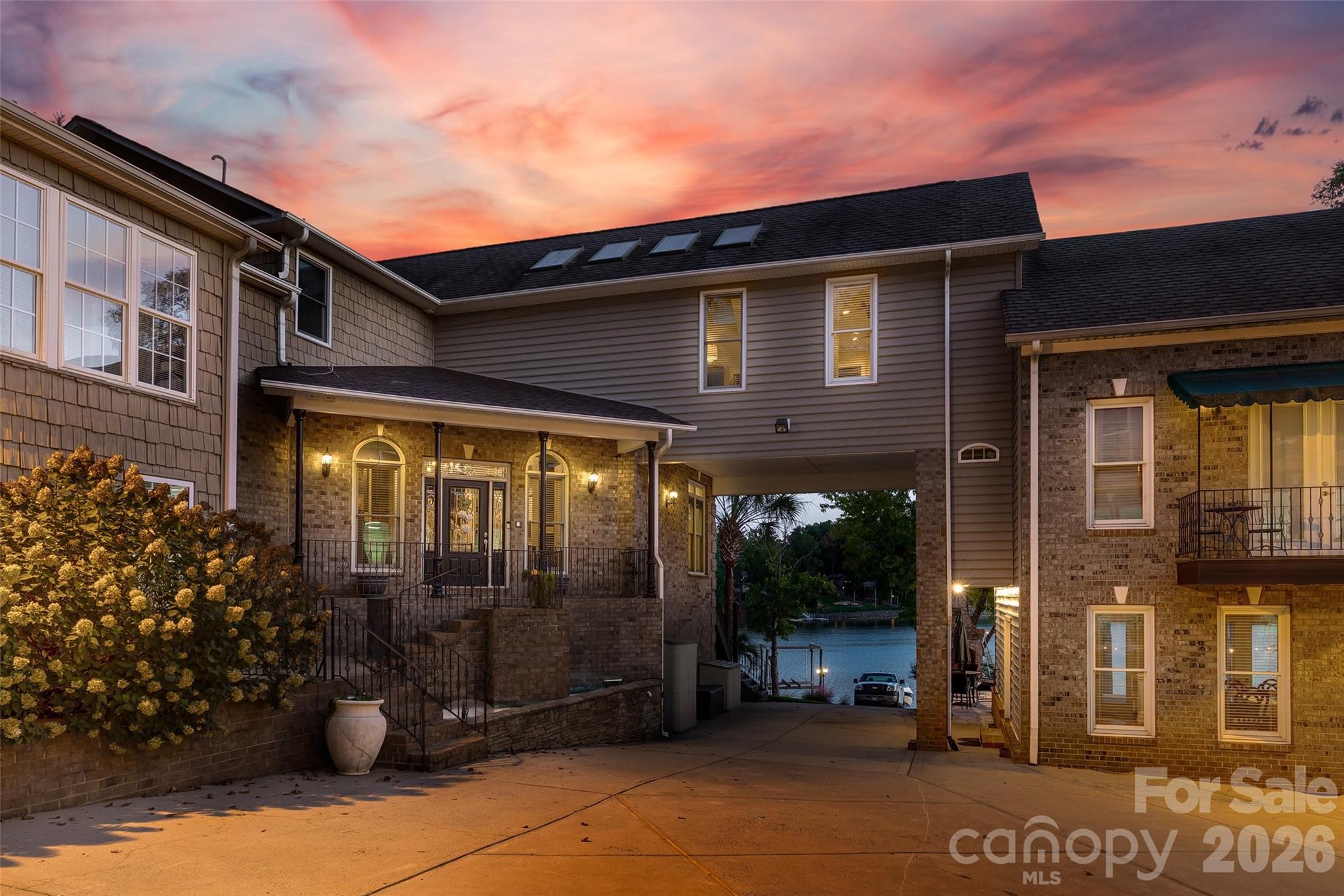 Riverfront - Residential