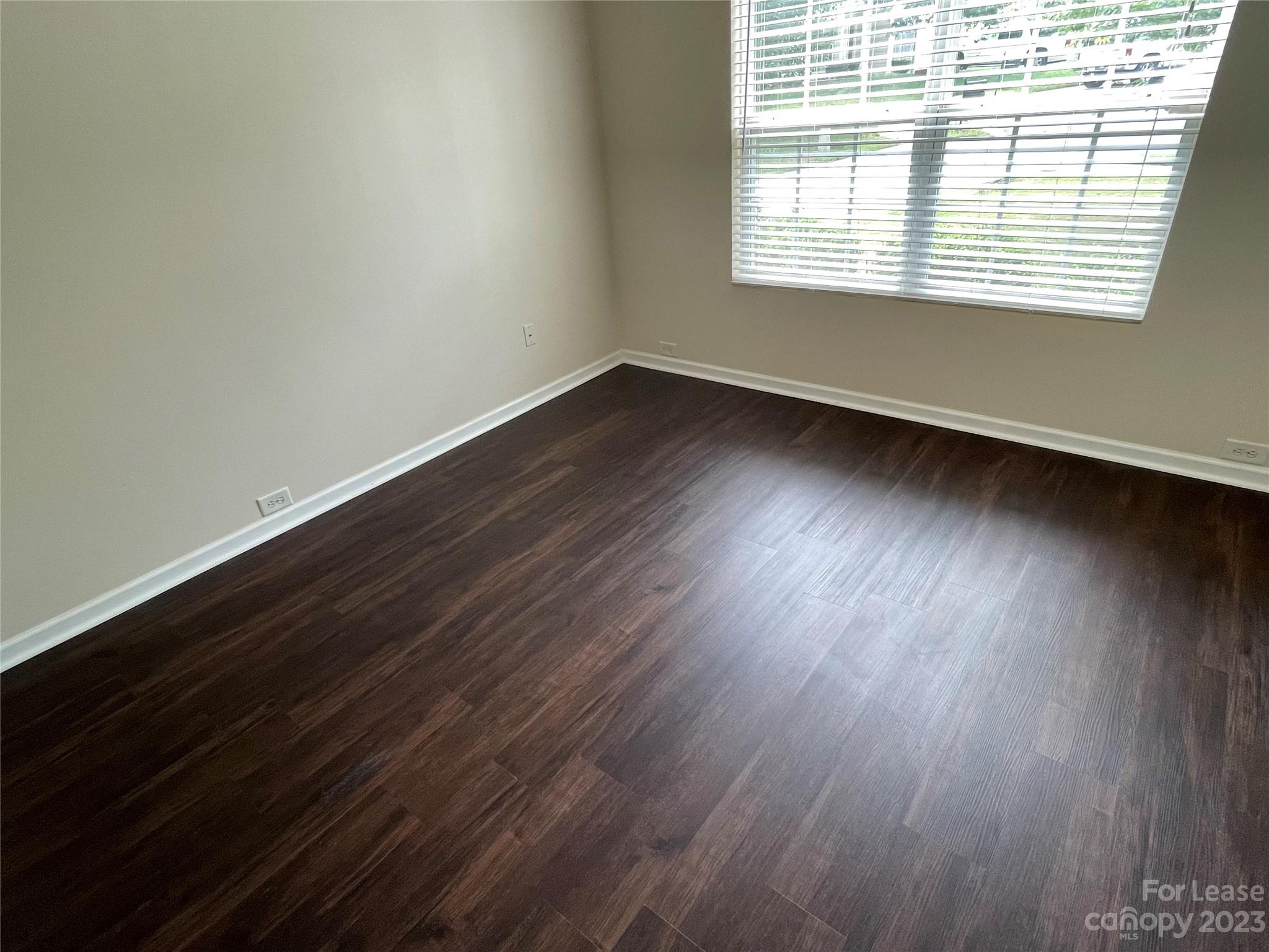 Falcon Ridge - Residential Lease