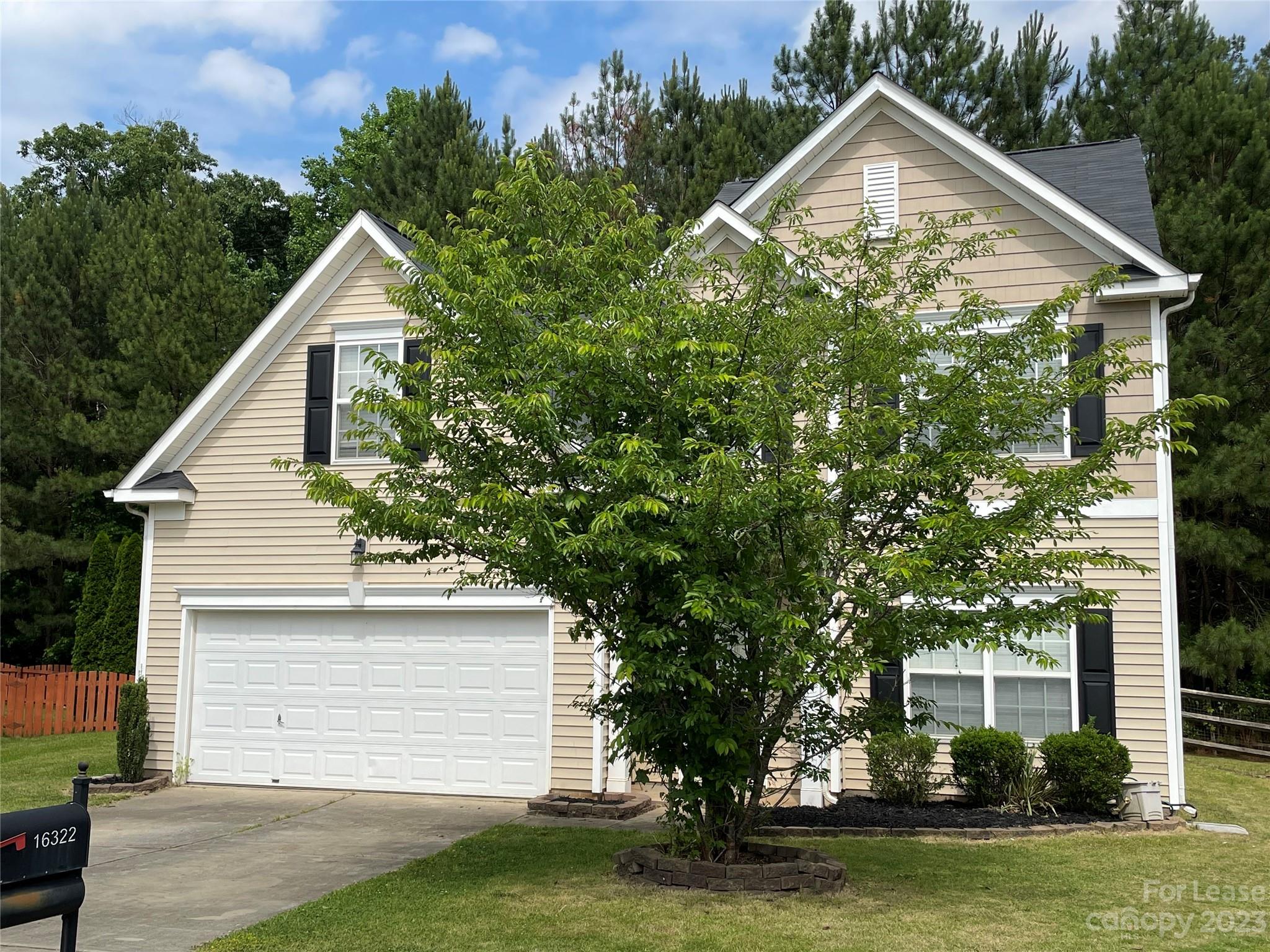 Falcon Ridge - Residential Lease