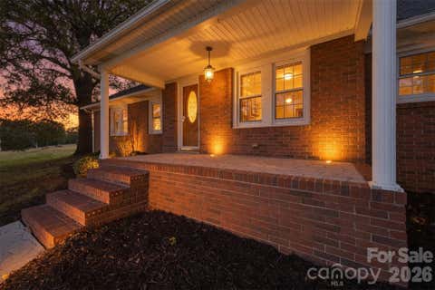 Photo of 636 NC 16 Highway N, Taylorsville, NC 28681 (MLS # 4401021)