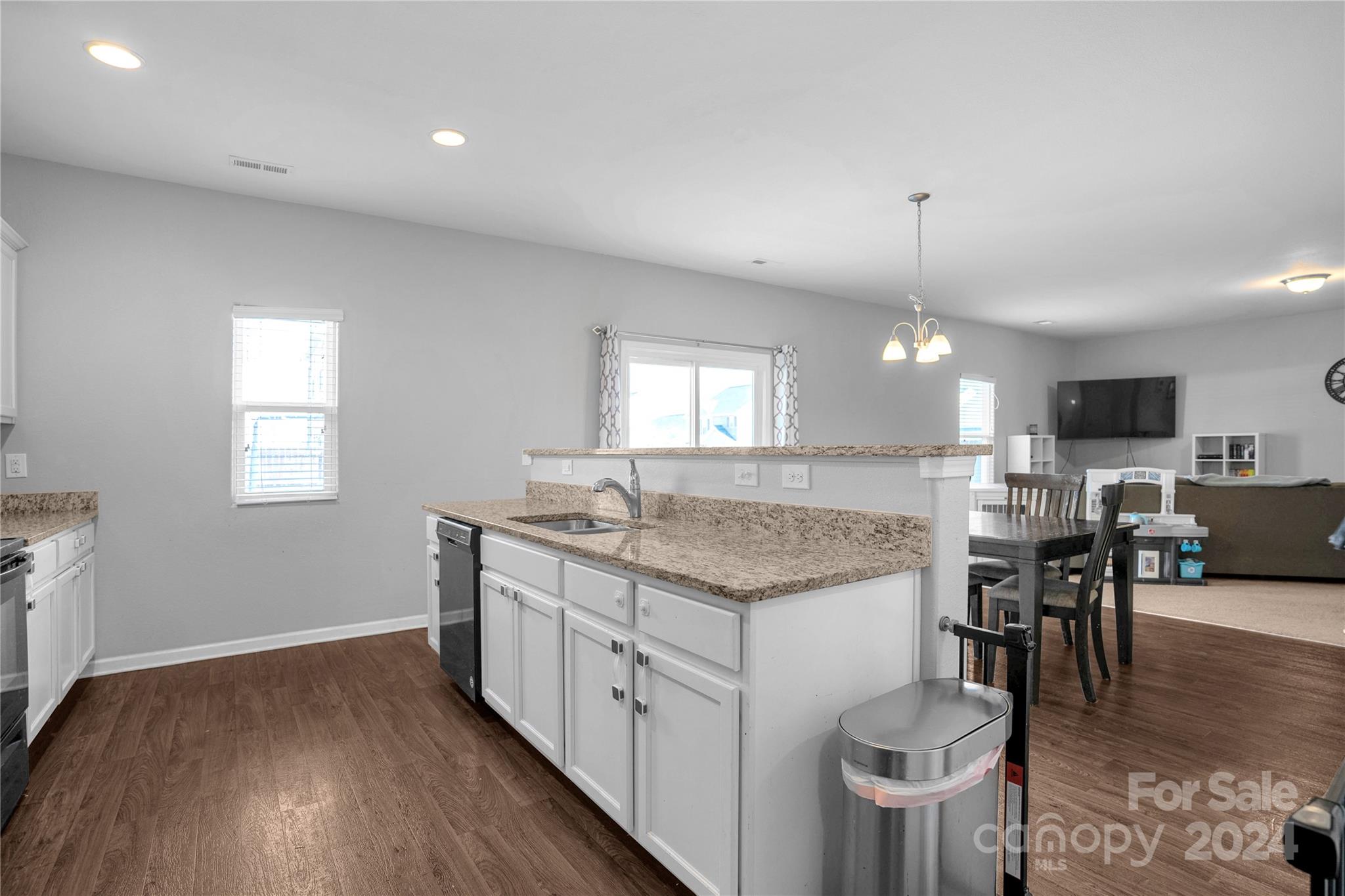 Woodside at Mountain View - Residential