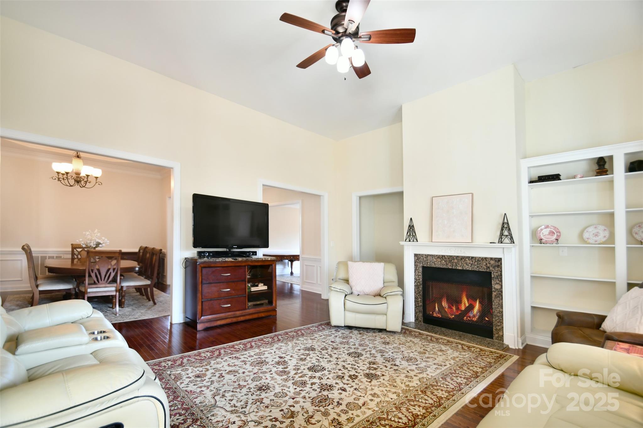 Locust Valley - Residential