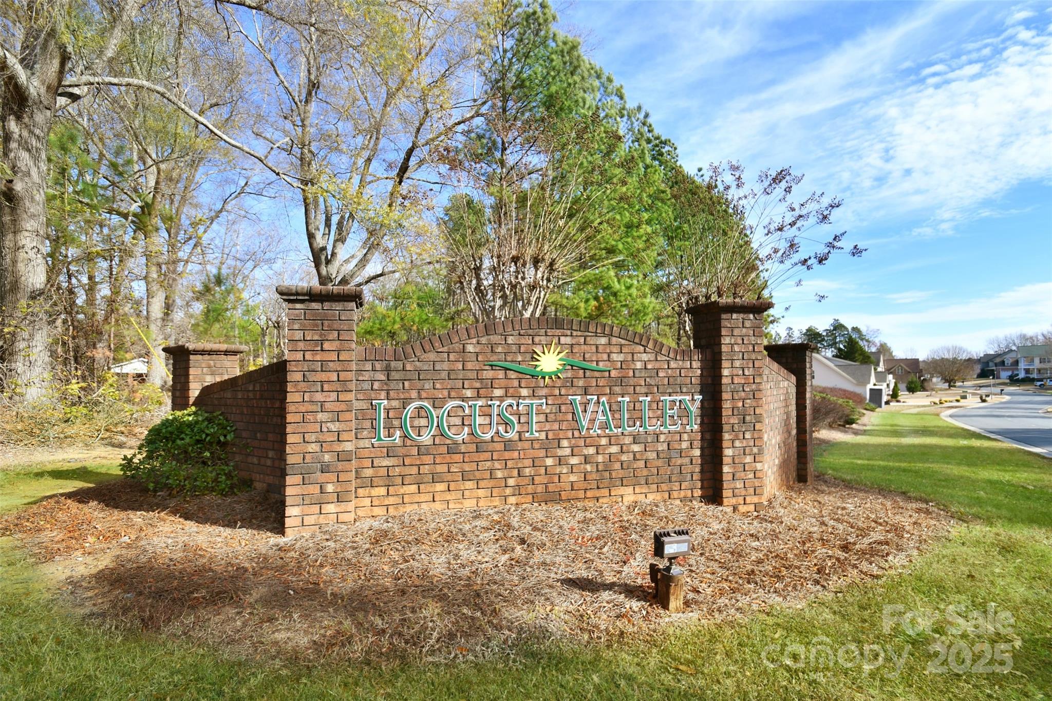 Locust Valley - Residential