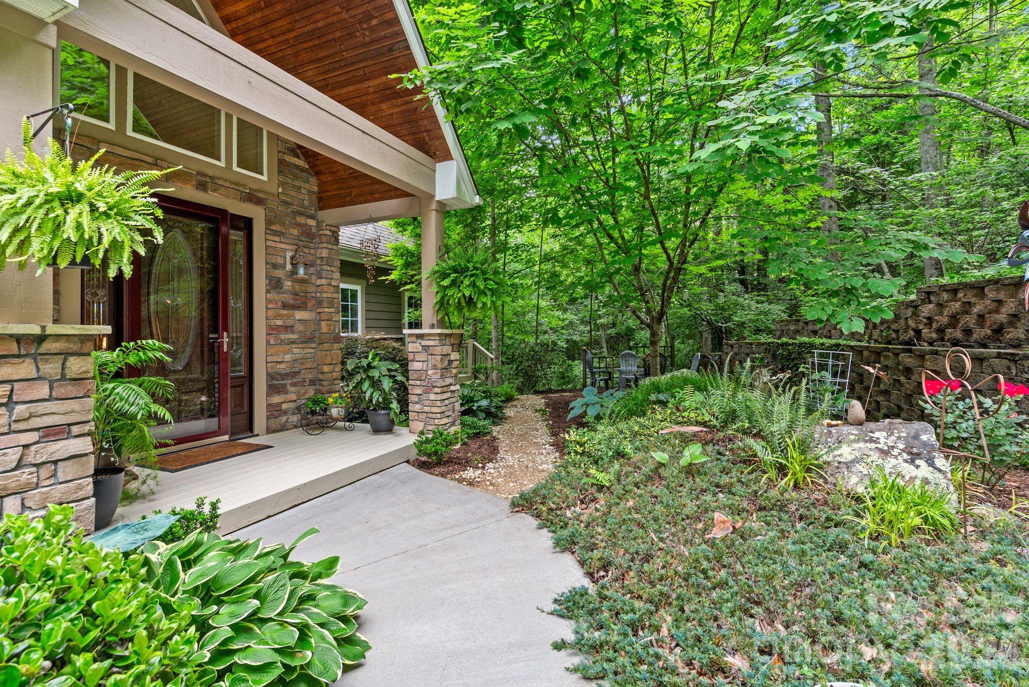 522 Silver Hawk Lane