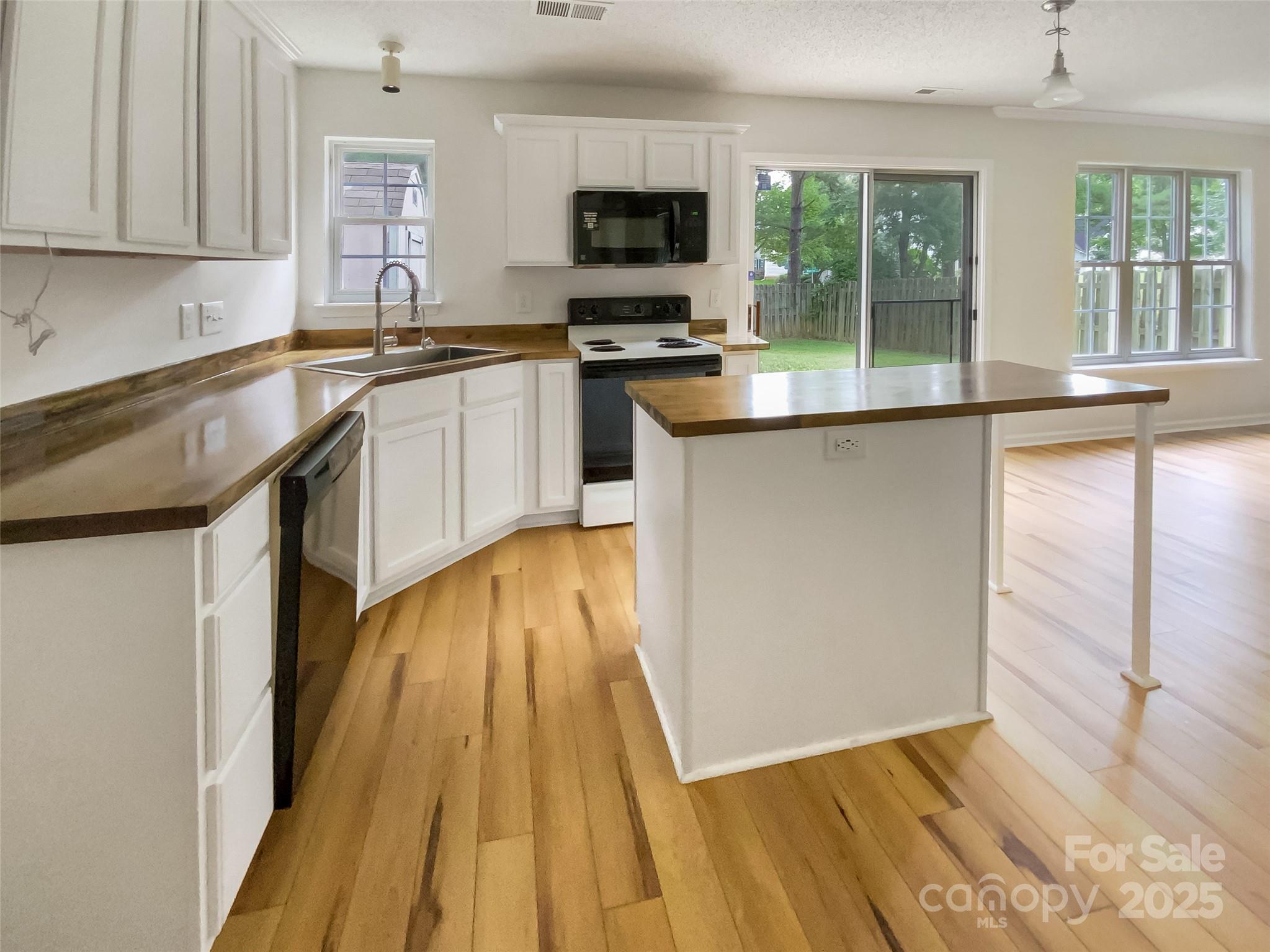 Stone Hollow - Residential