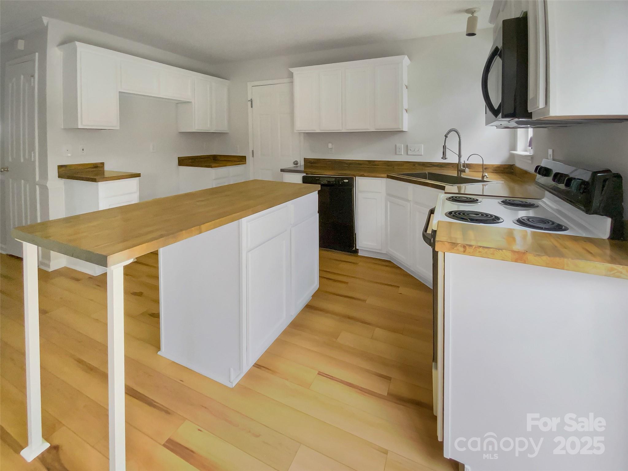 Stone Hollow - Residential