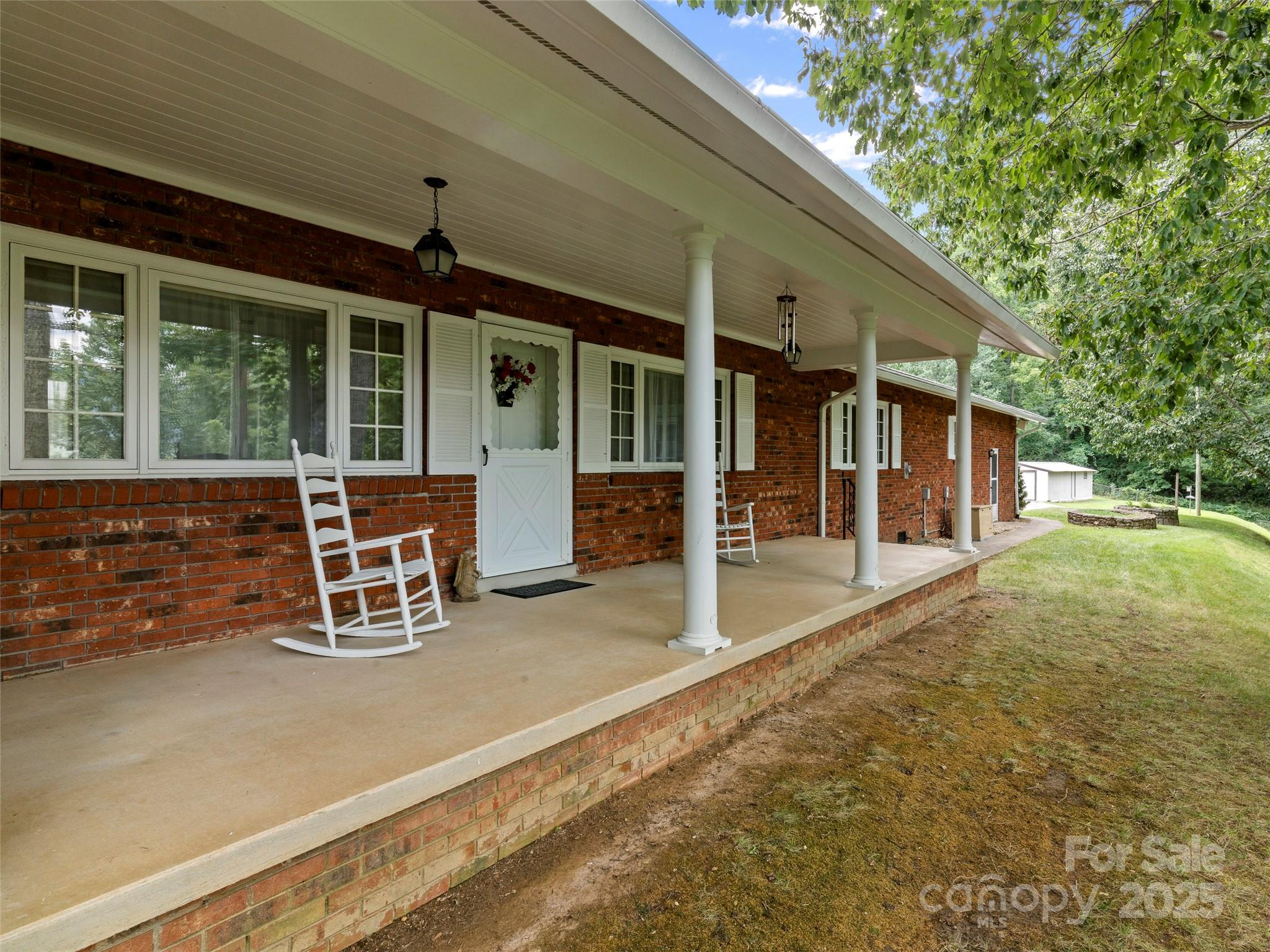 280 Apple Blossom Lane
