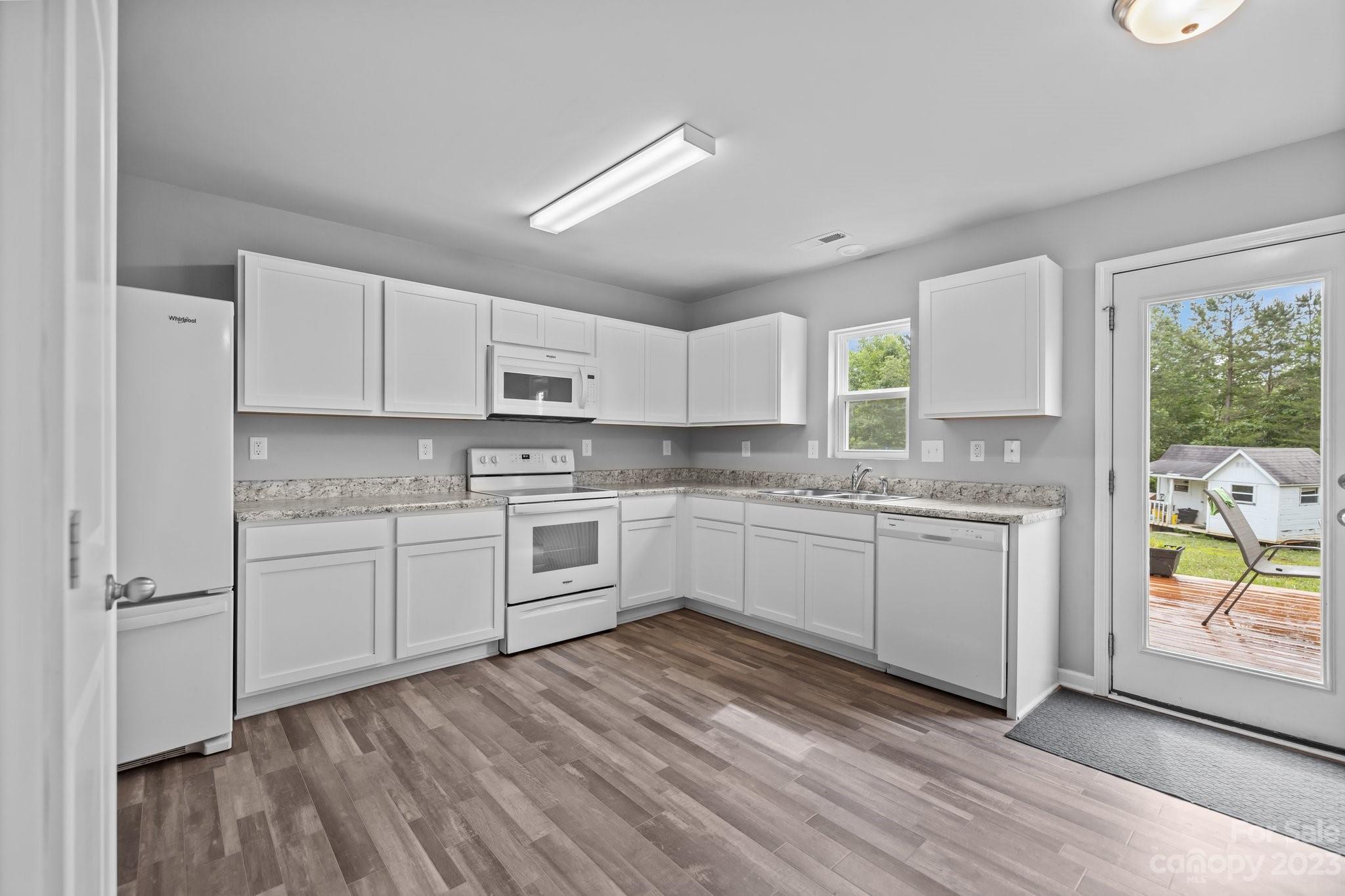 Pinnacles At Unity Grove - Residential