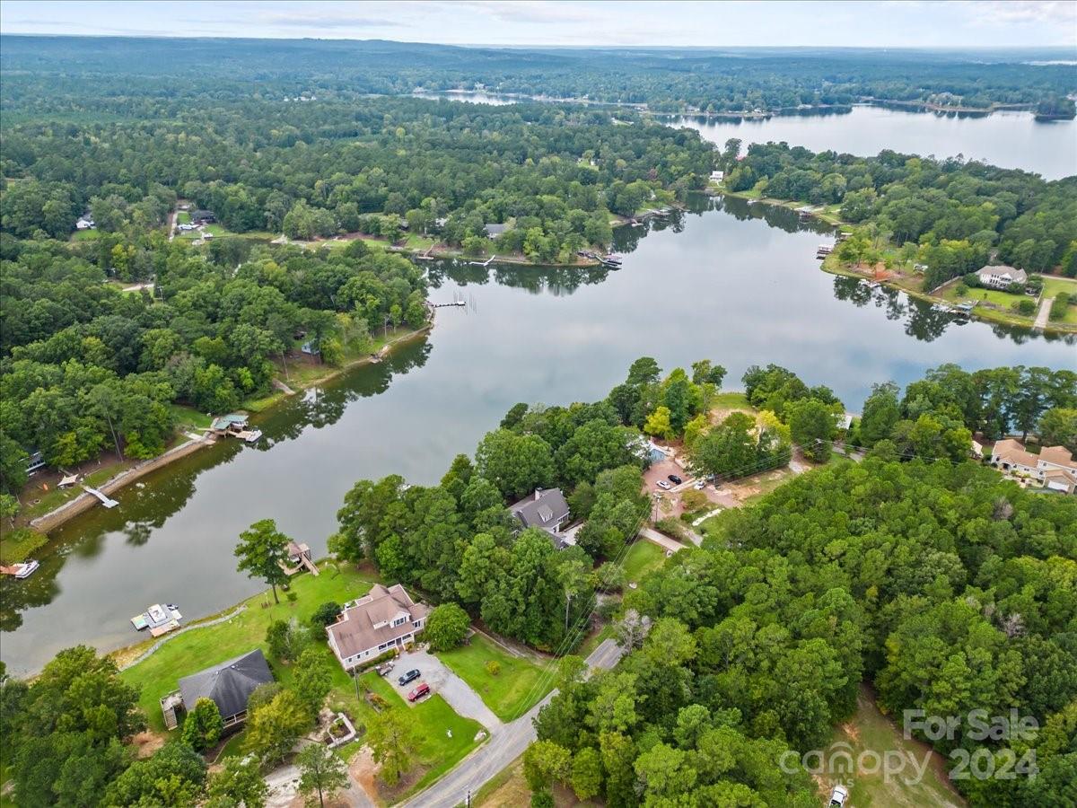 2884 Lake Road