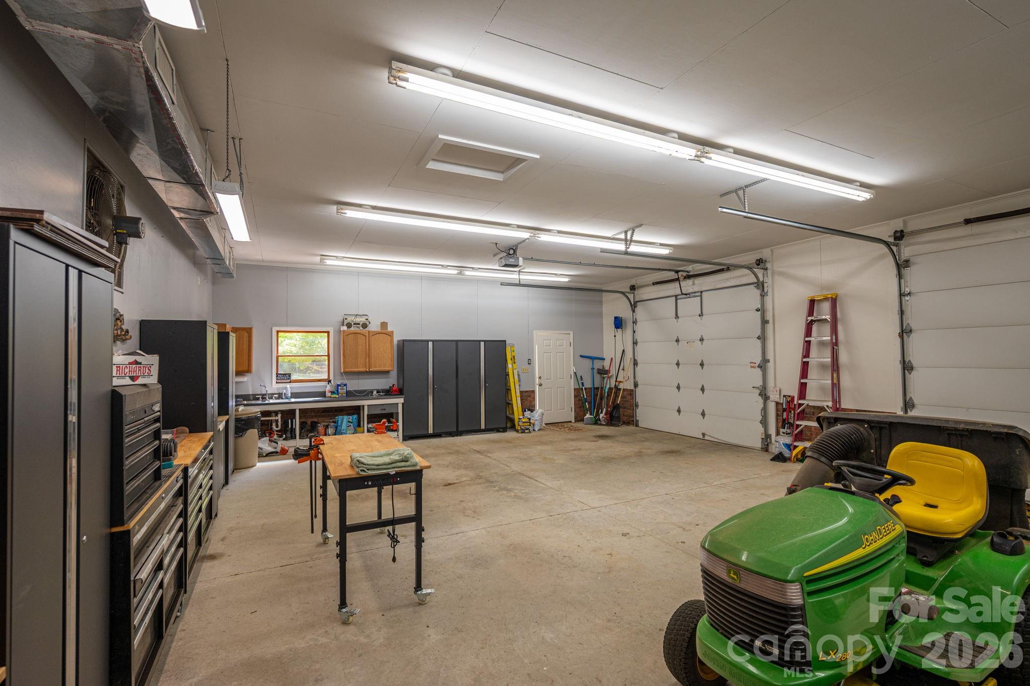 Hickory Lane - Residential