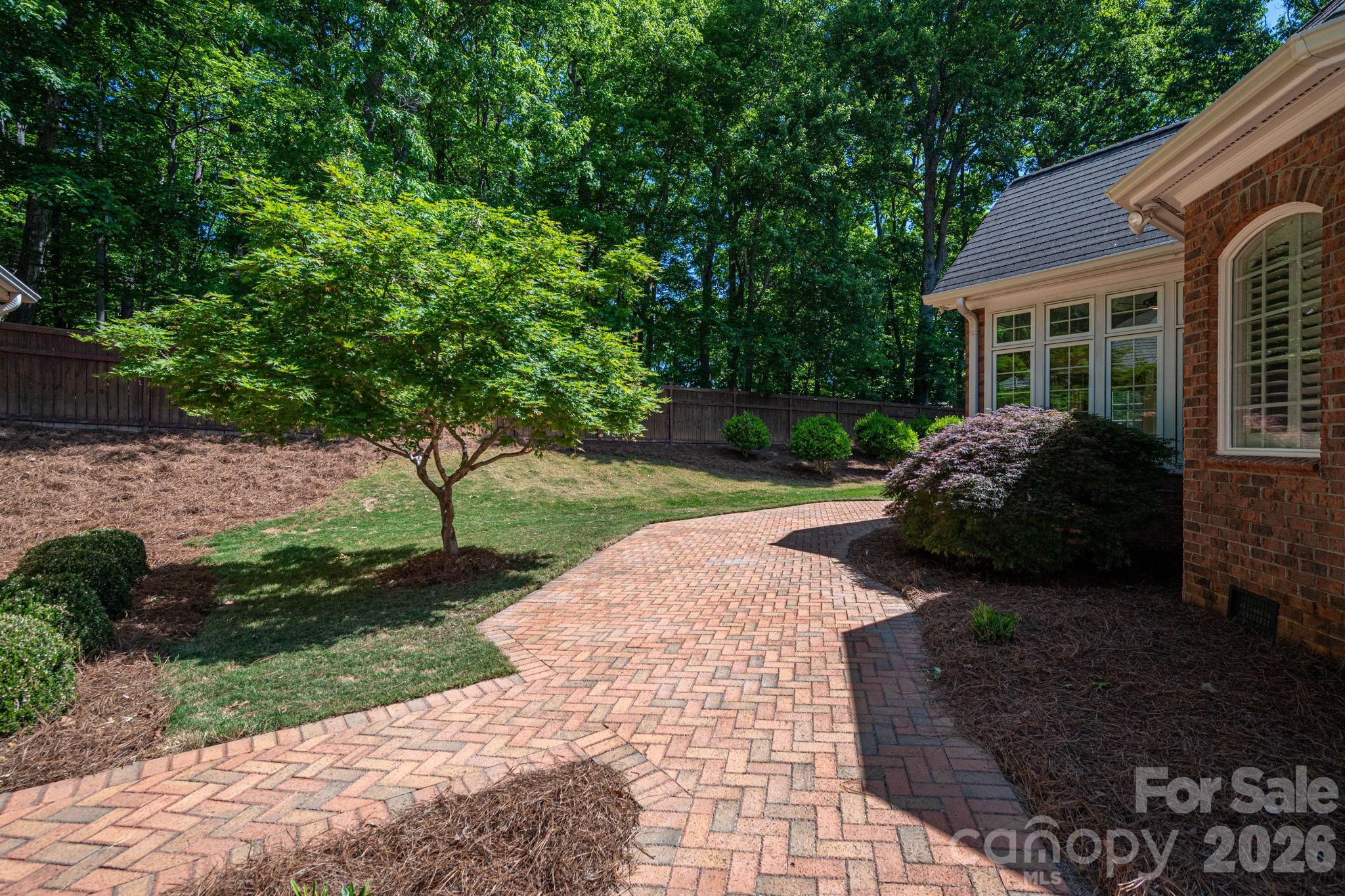 Hickory Lane - Residential