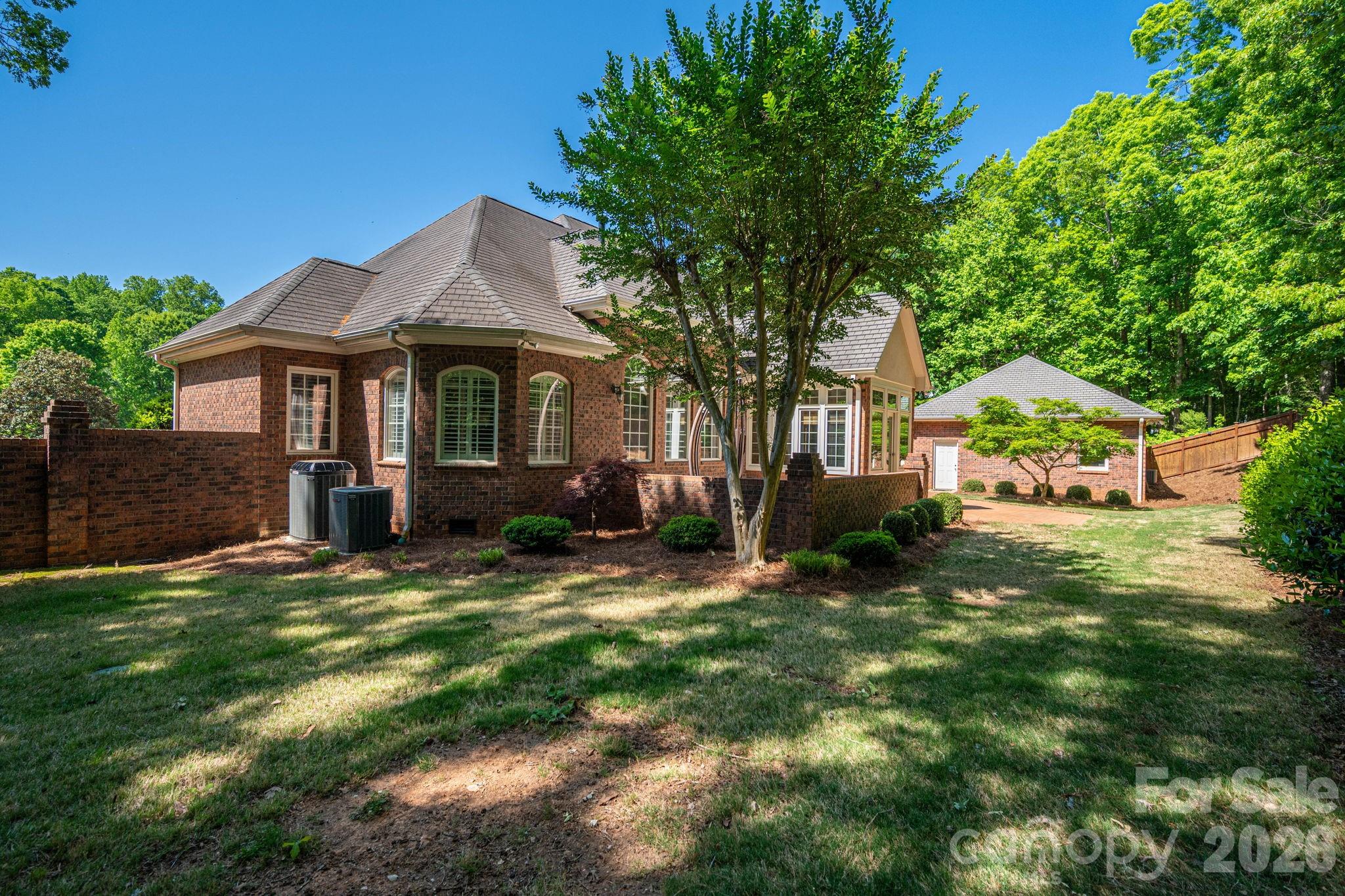 Hickory Lane - Residential