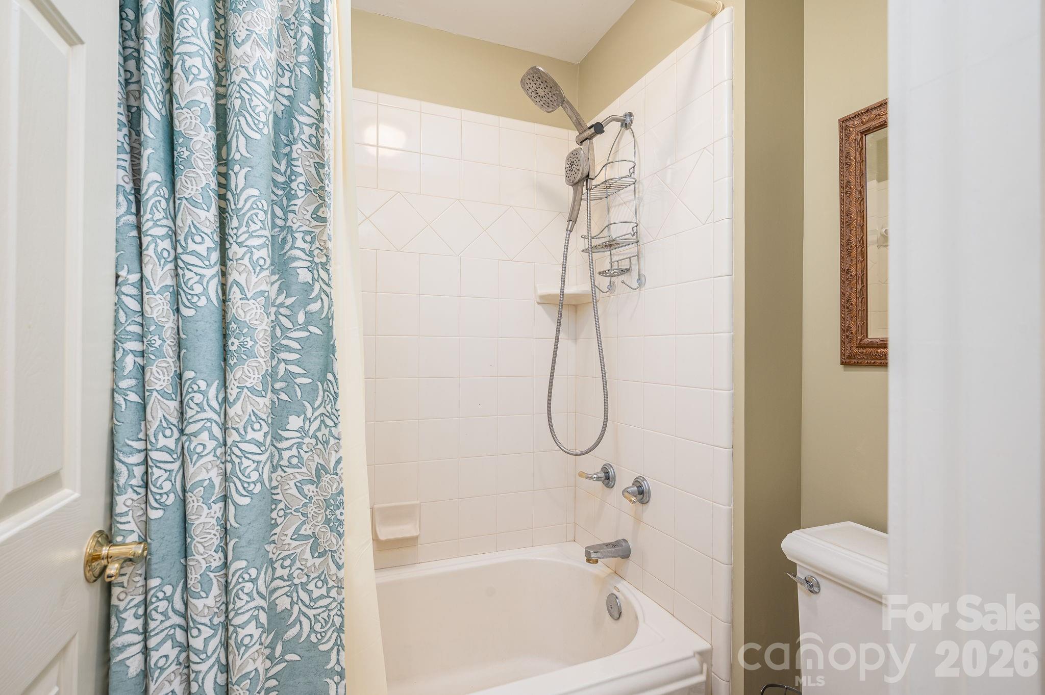 Hickory Lane - Residential