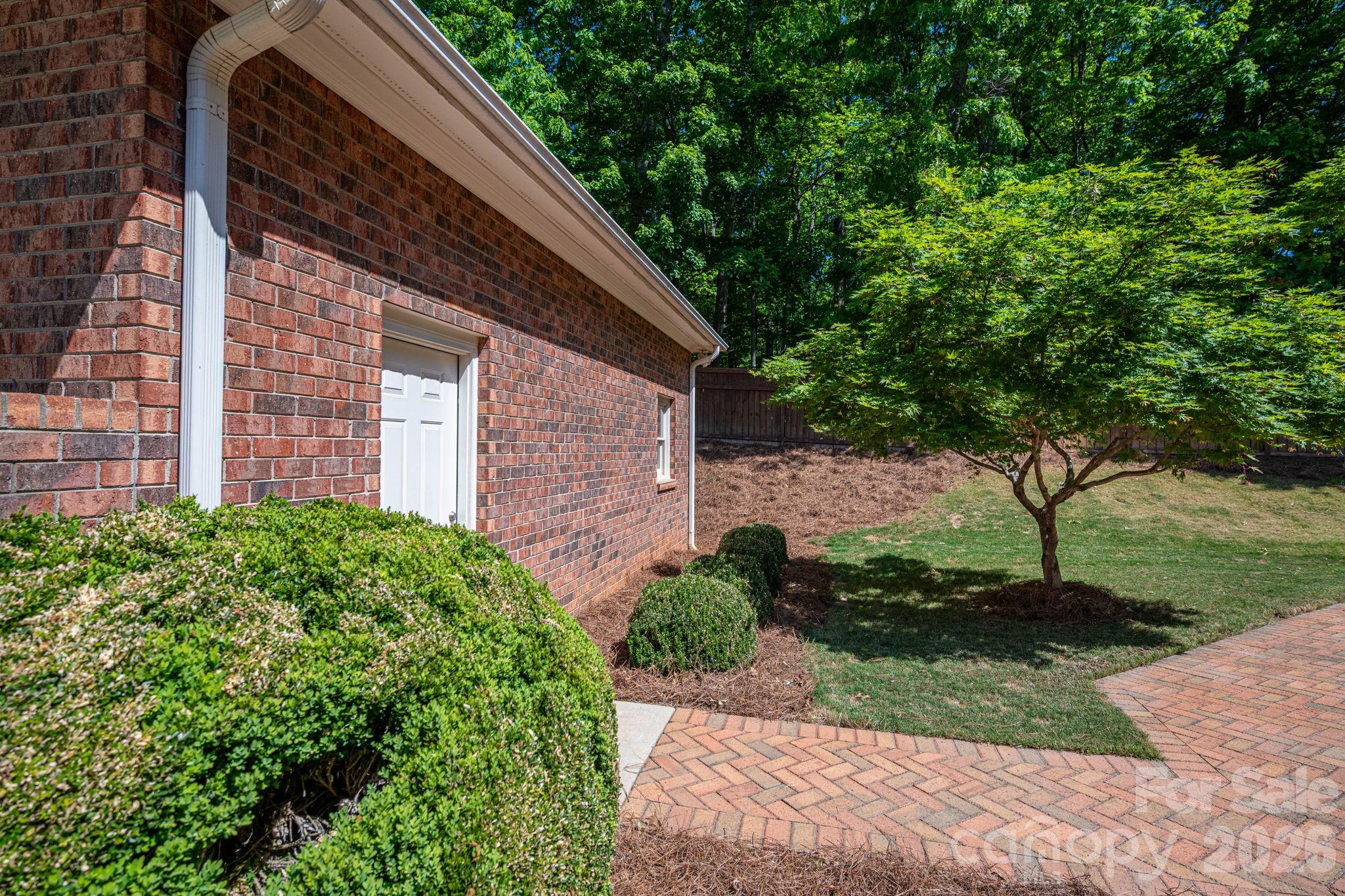 Hickory Lane - Residential