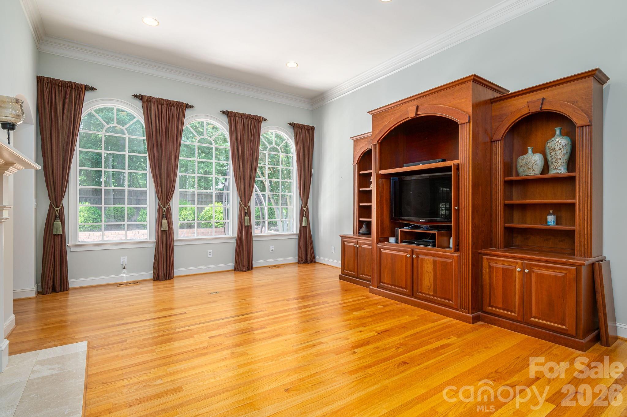 Hickory Lane - Residential